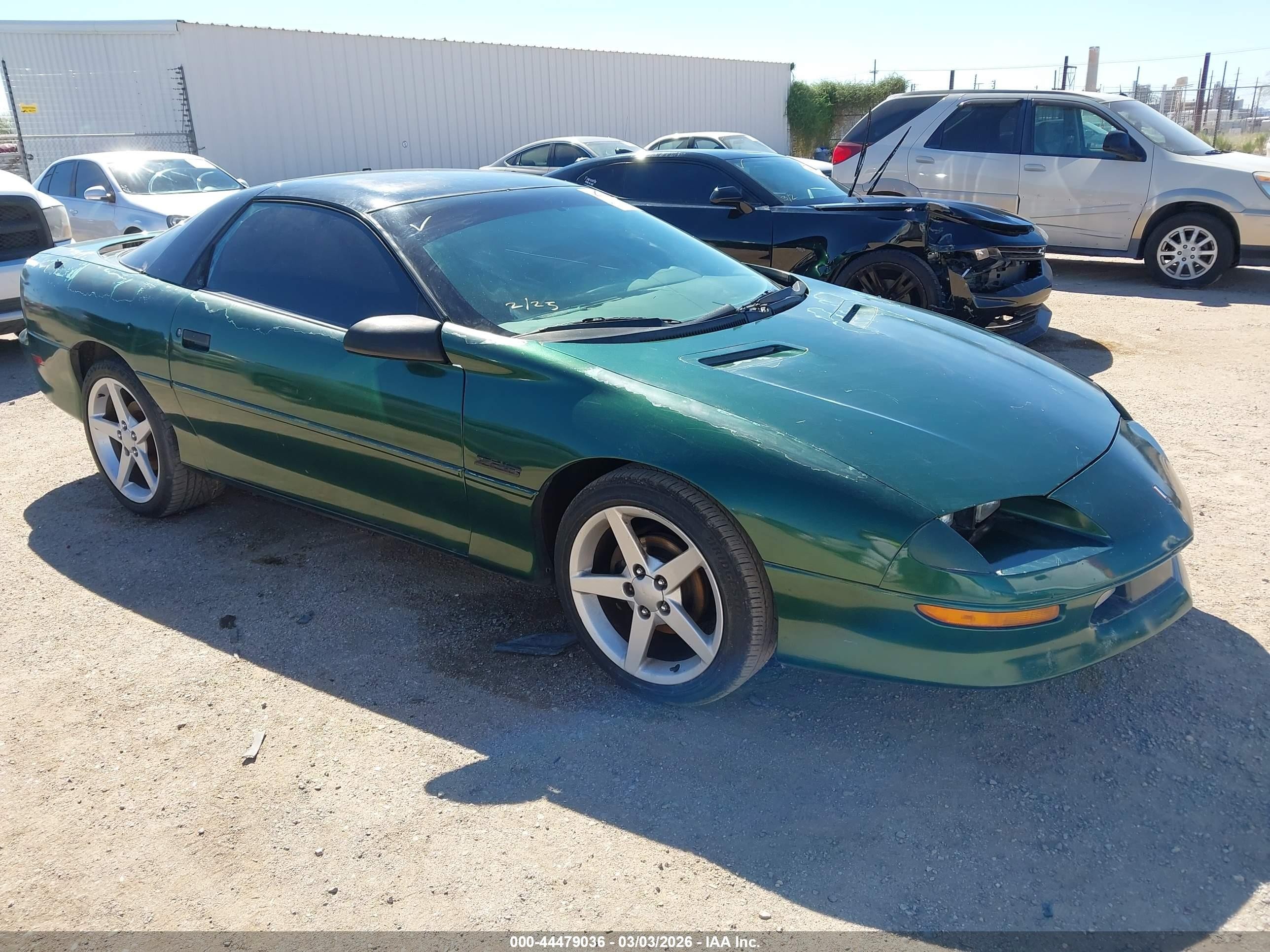 1995 Chevrolet Camaro Z28, VIN 2G1FP22P3S2117187 — Front end