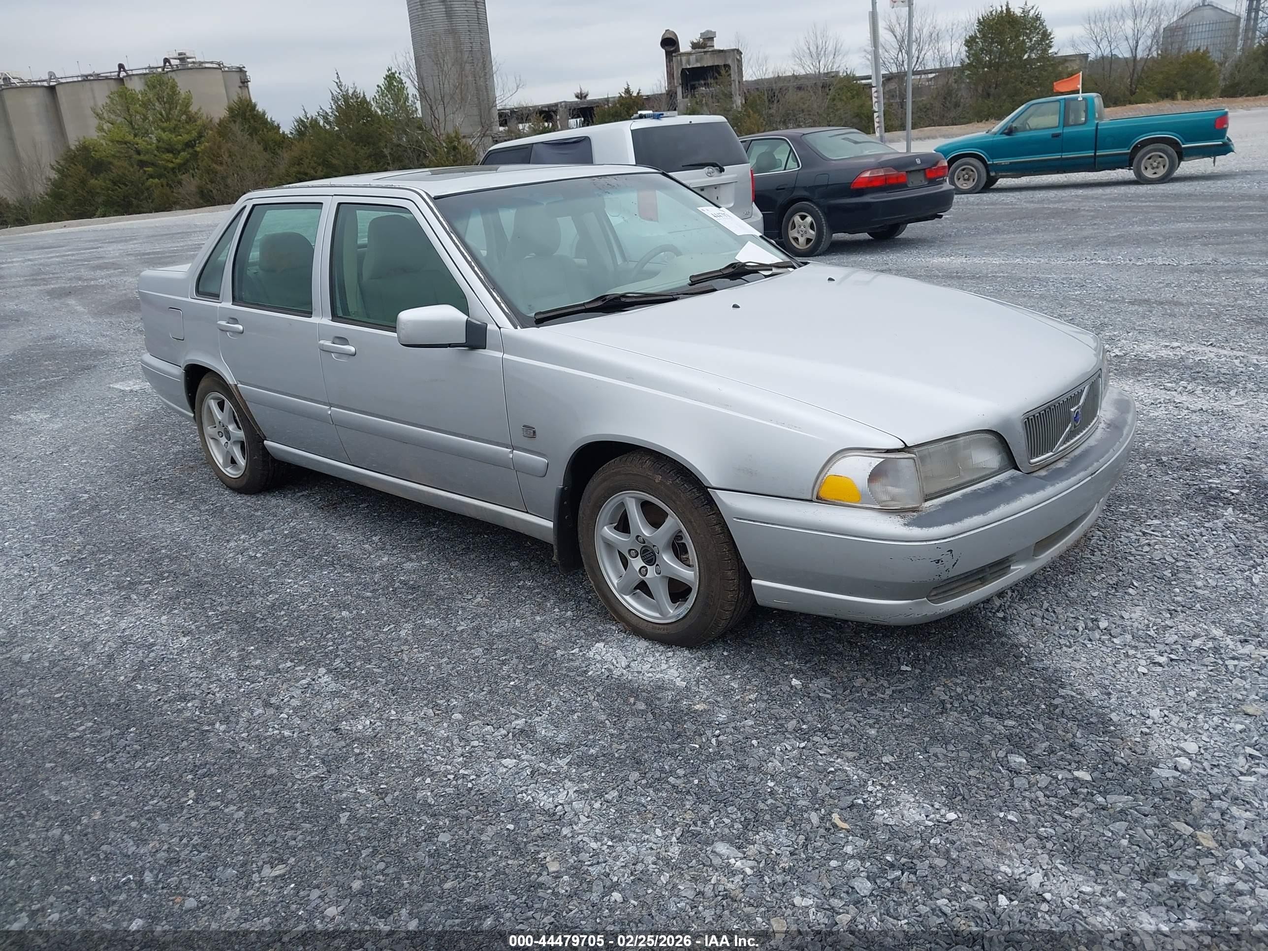 2000 Volvo S70, VIN YV1LS56D8Y2641857 — Обычный износ