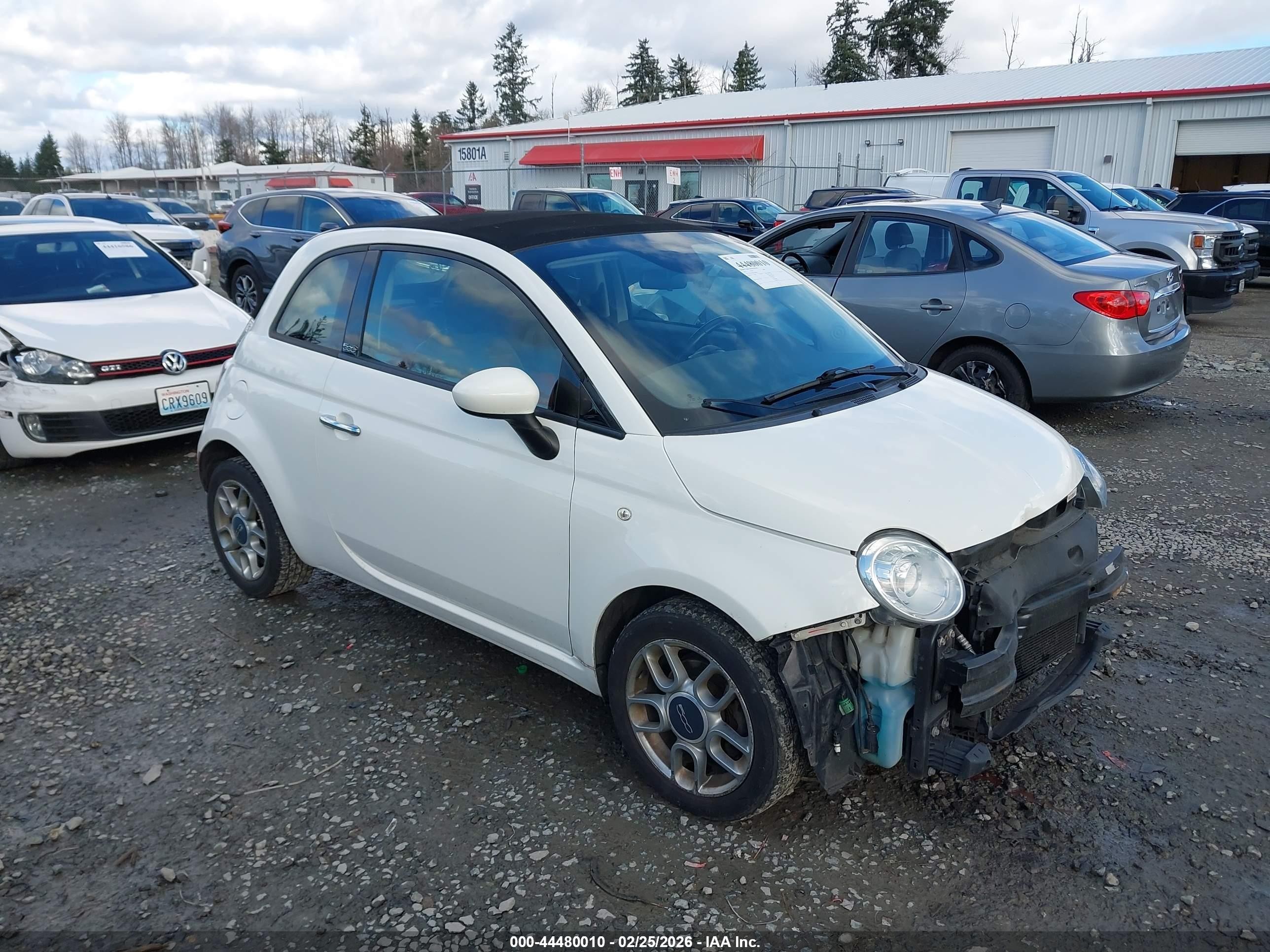 2014 FIAT 500 Pop, VIN 3C3CFFDRXET187866 — Front end