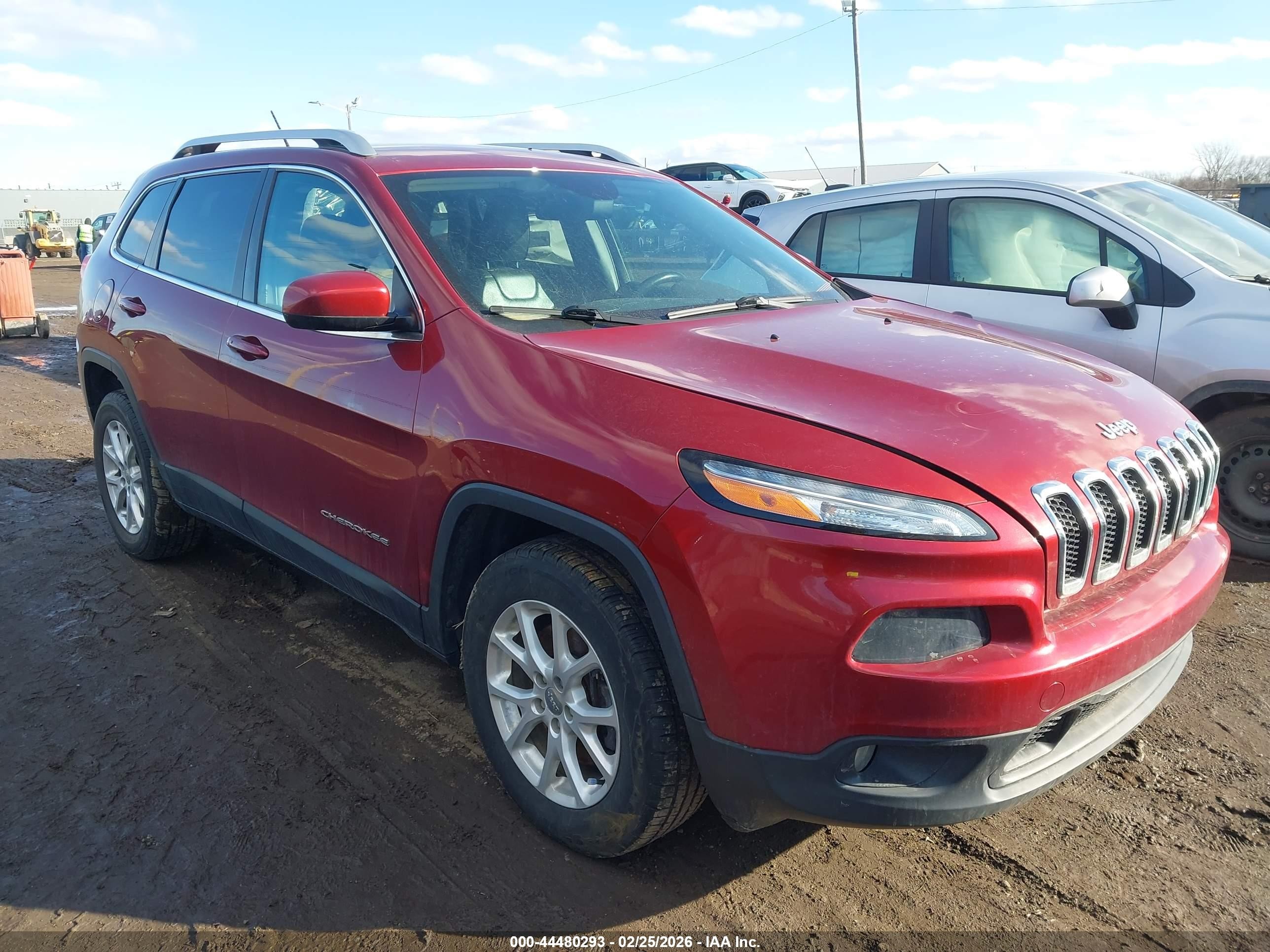 2015 Jeep Cherokee Latitude, VIN 1C4PJMCS3FW515144 — Side