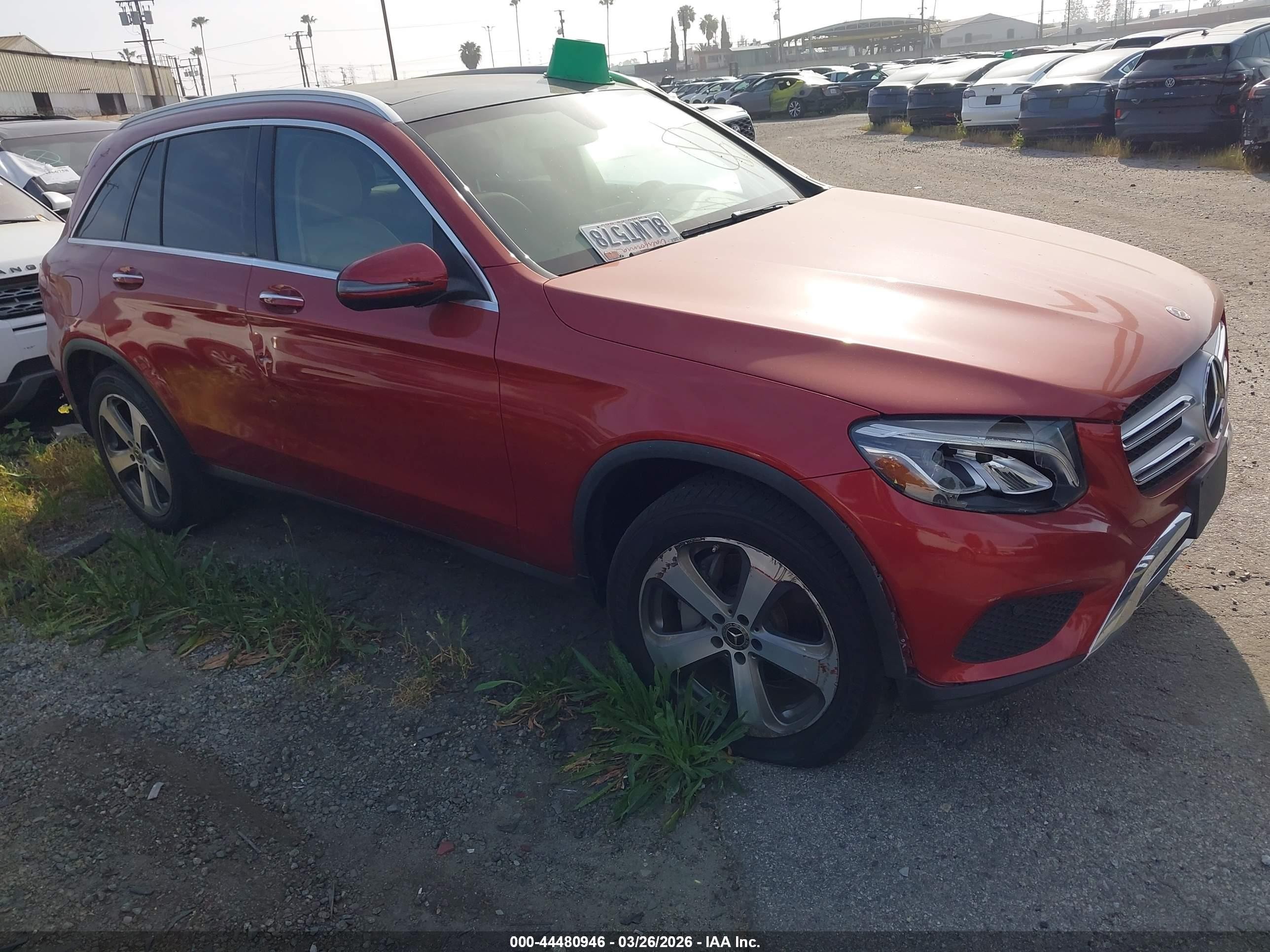2019 Mercedes-Benz GLC 300, VIN WDC0G4KB5KV184868 — Side