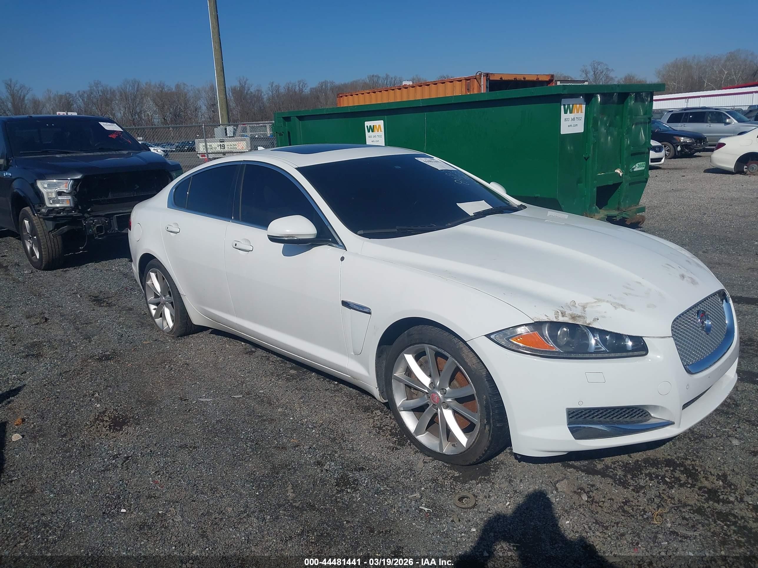 2015 Jaguar XF Portfolio, VIN SAJWJ0FF3F8U68545 — Front end