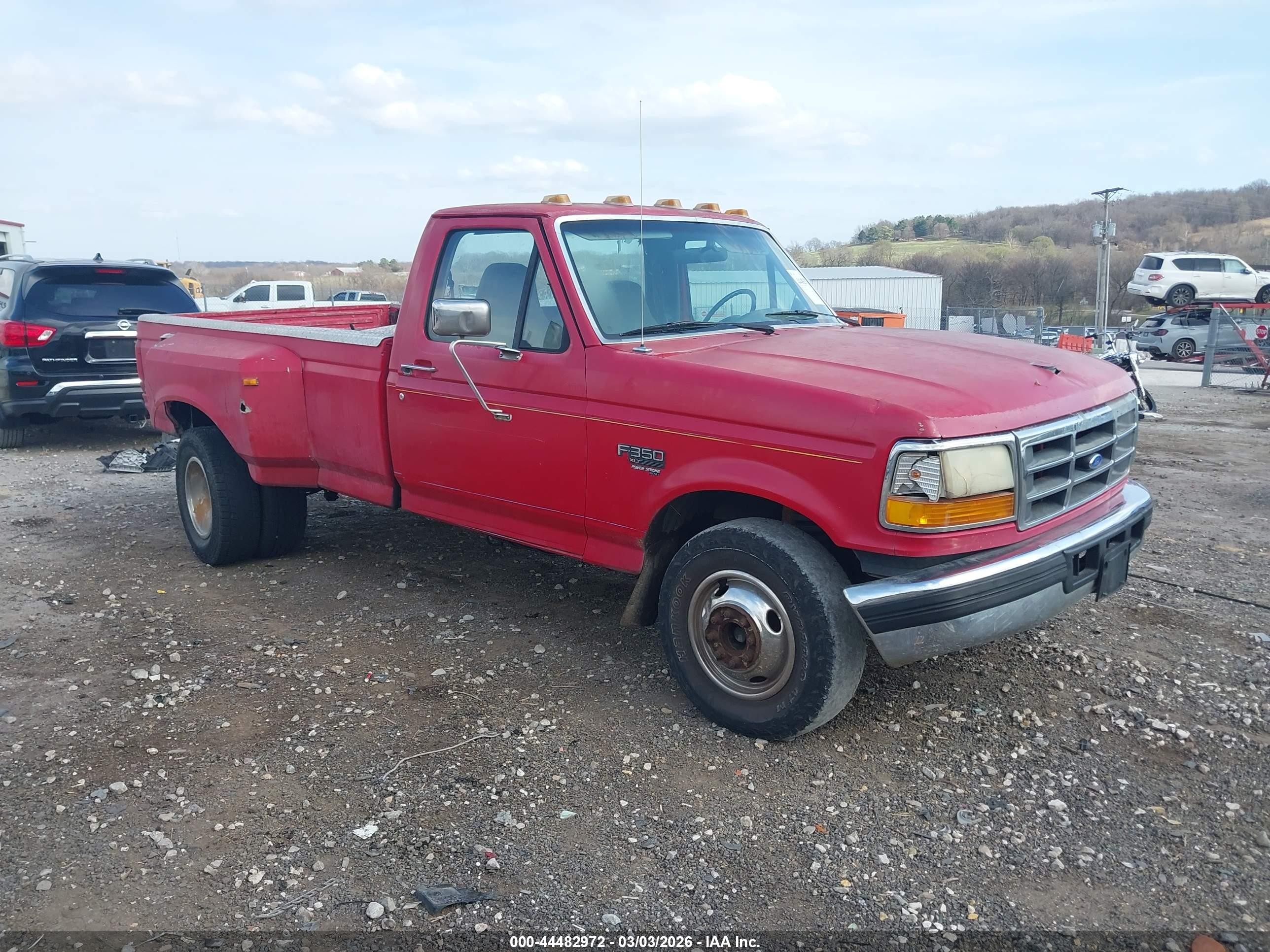 1995 Ford F-350, VIN 1FTJF35F8SNA50118 — Rear end