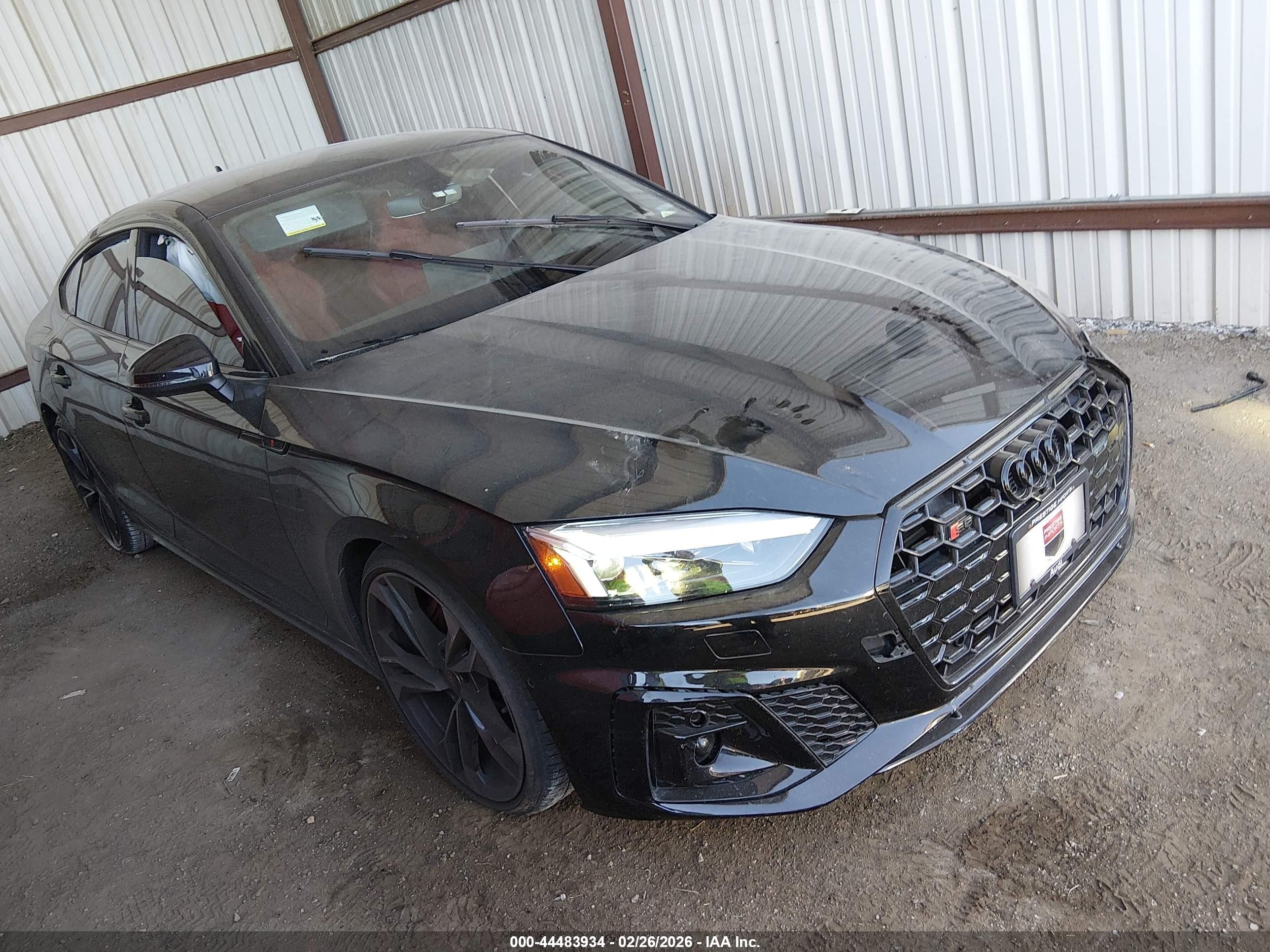 2024 Audi S5 Sportback Premium Plus, VIN WAUB4CF54RA028695 — Перед