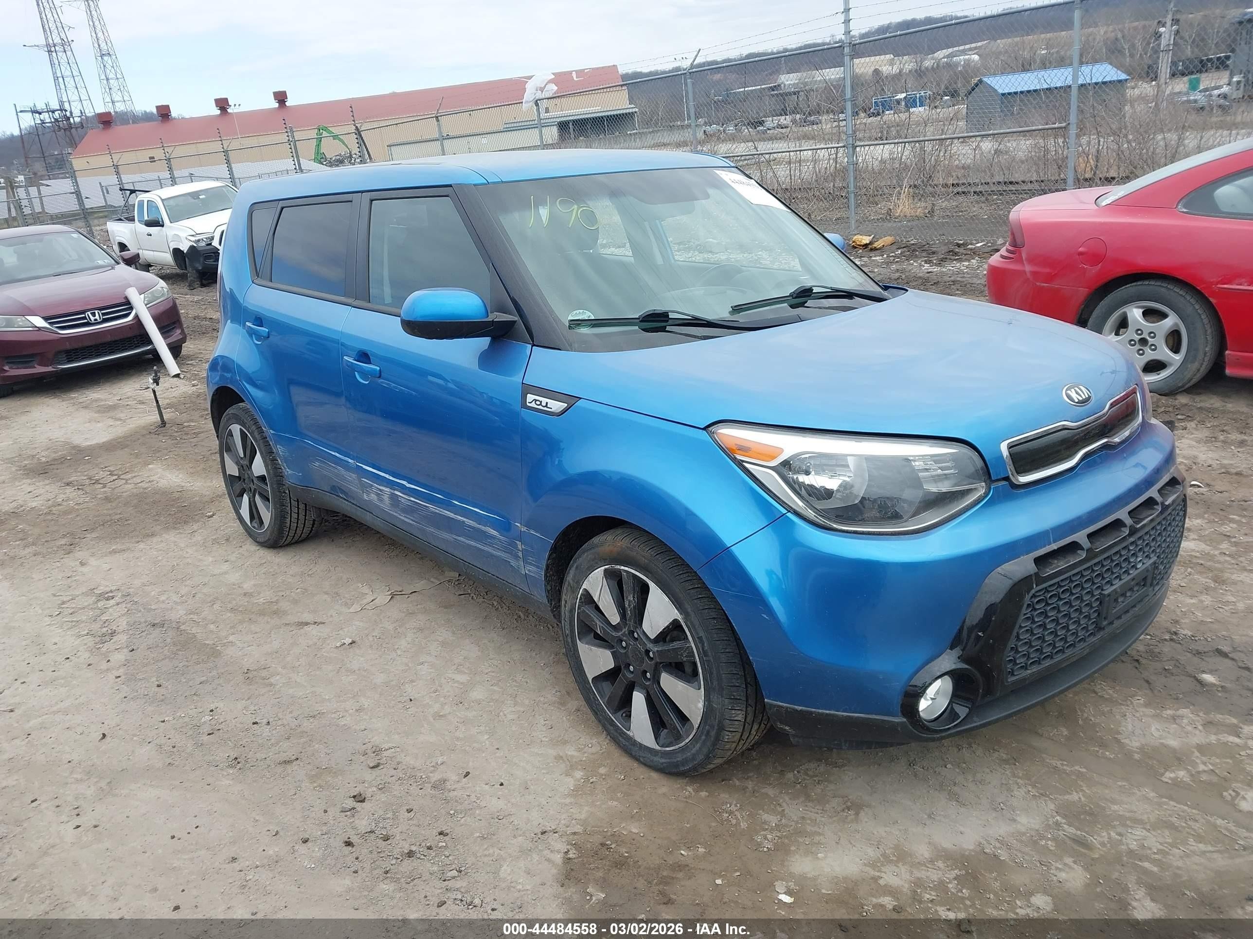 2016 Kia Soul +, VIN KNDJP3A50G7331190 — Side