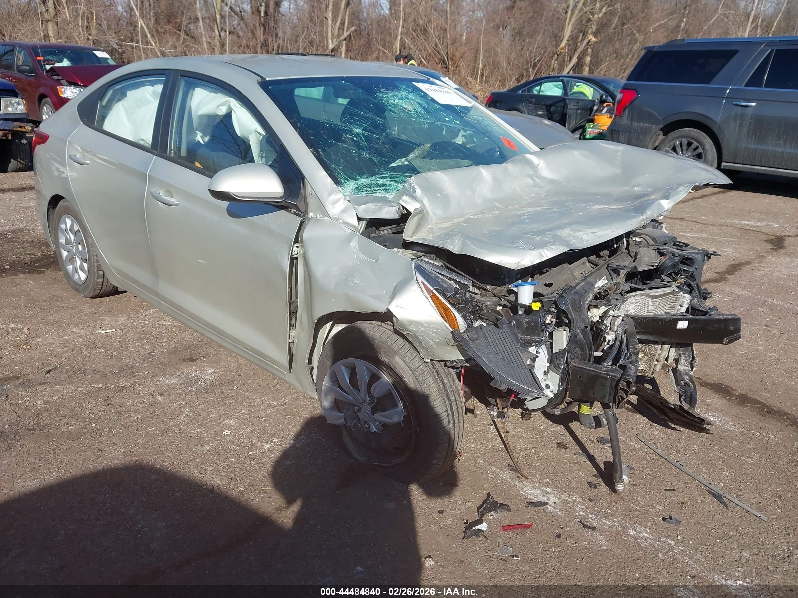 2020 Hyundai Accent SE, VIN 3KPC24A65LE104531 — Front end