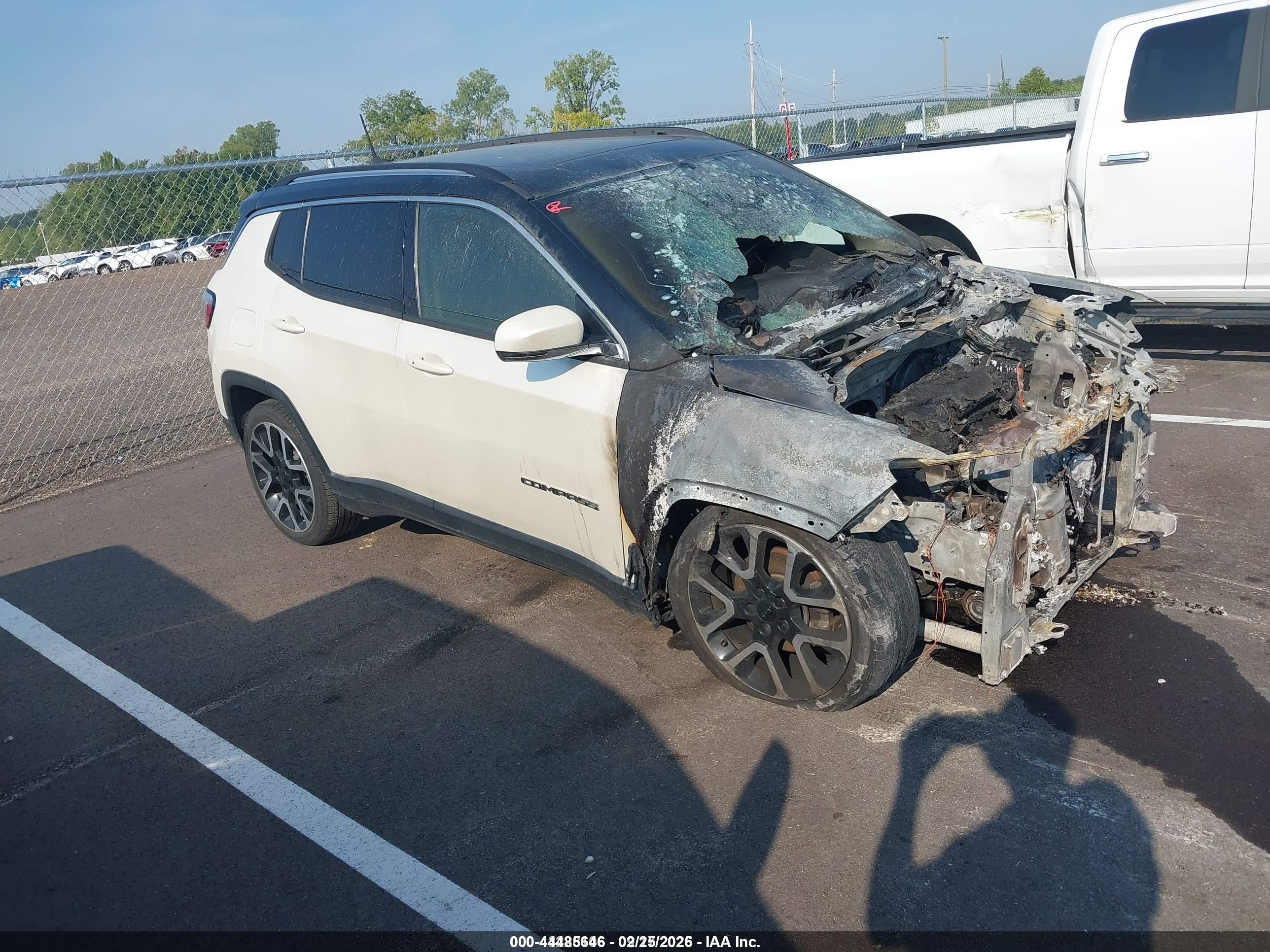 2018 Jeep Compass Limited, VIN 3C4NJDCB4JT454361 — Engine fire