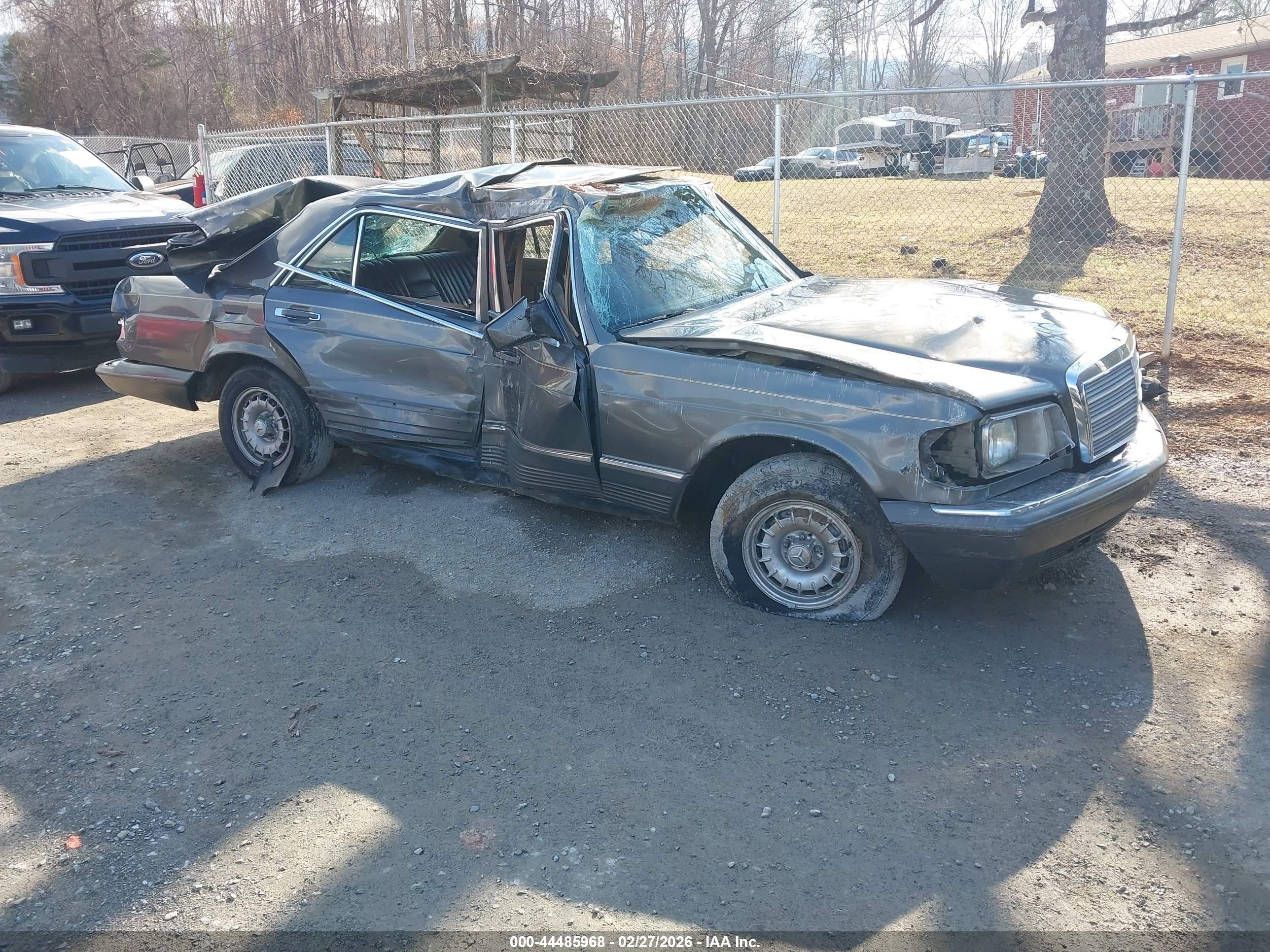 1983 Mercedes-Benz 300 SD, VIN WDBCB20A5DB043673 — Rollover