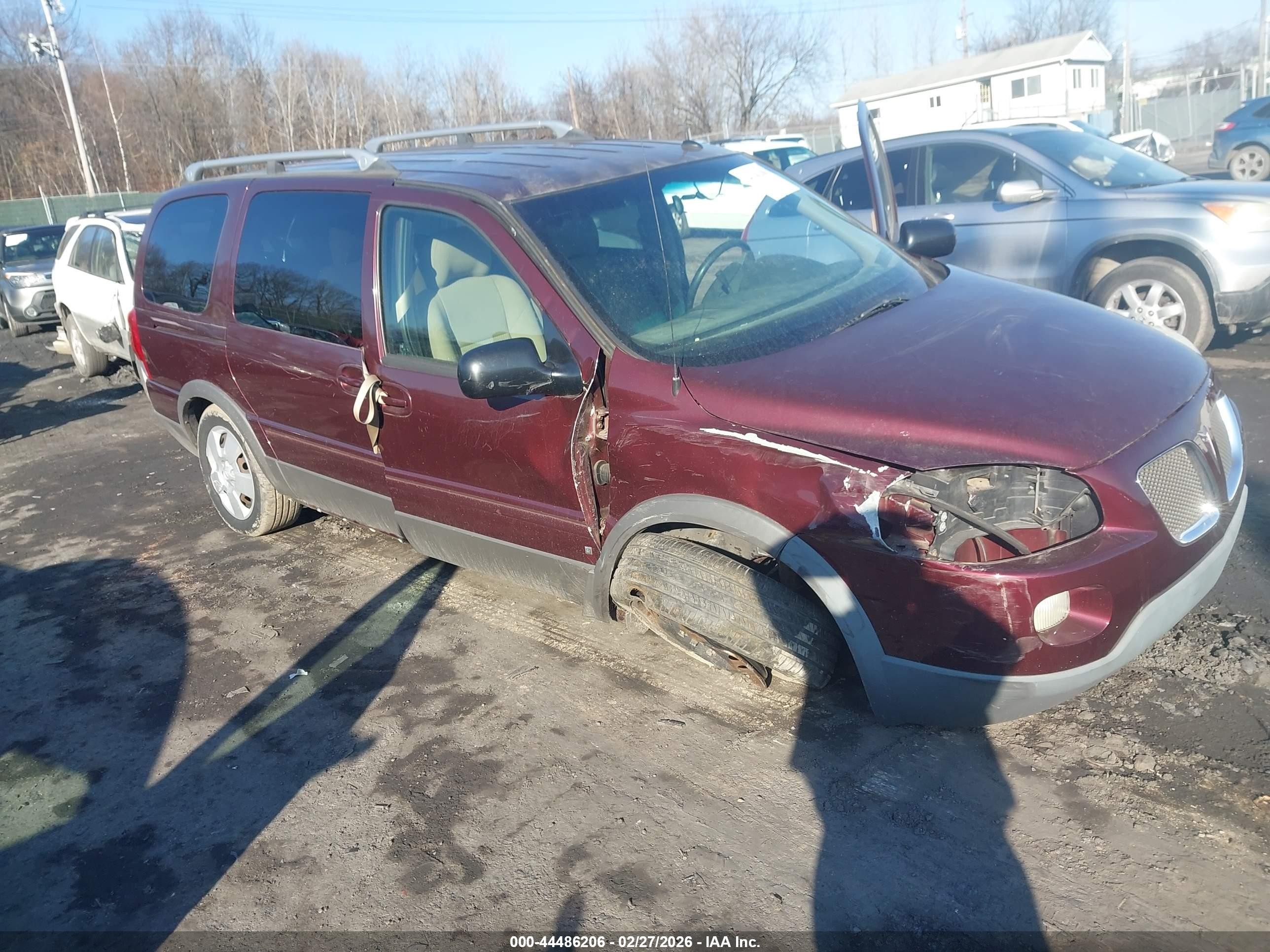 2006 Pontiac Montana, VIN 1GMDV33L76D163073 — Front end