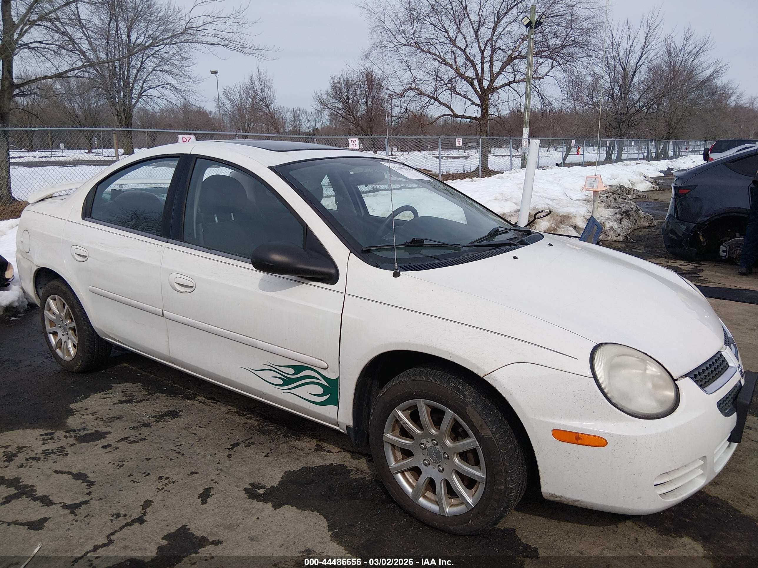 2004 Dodge Neon SXT, VIN 1B3ES56C34D591813 — Rear end