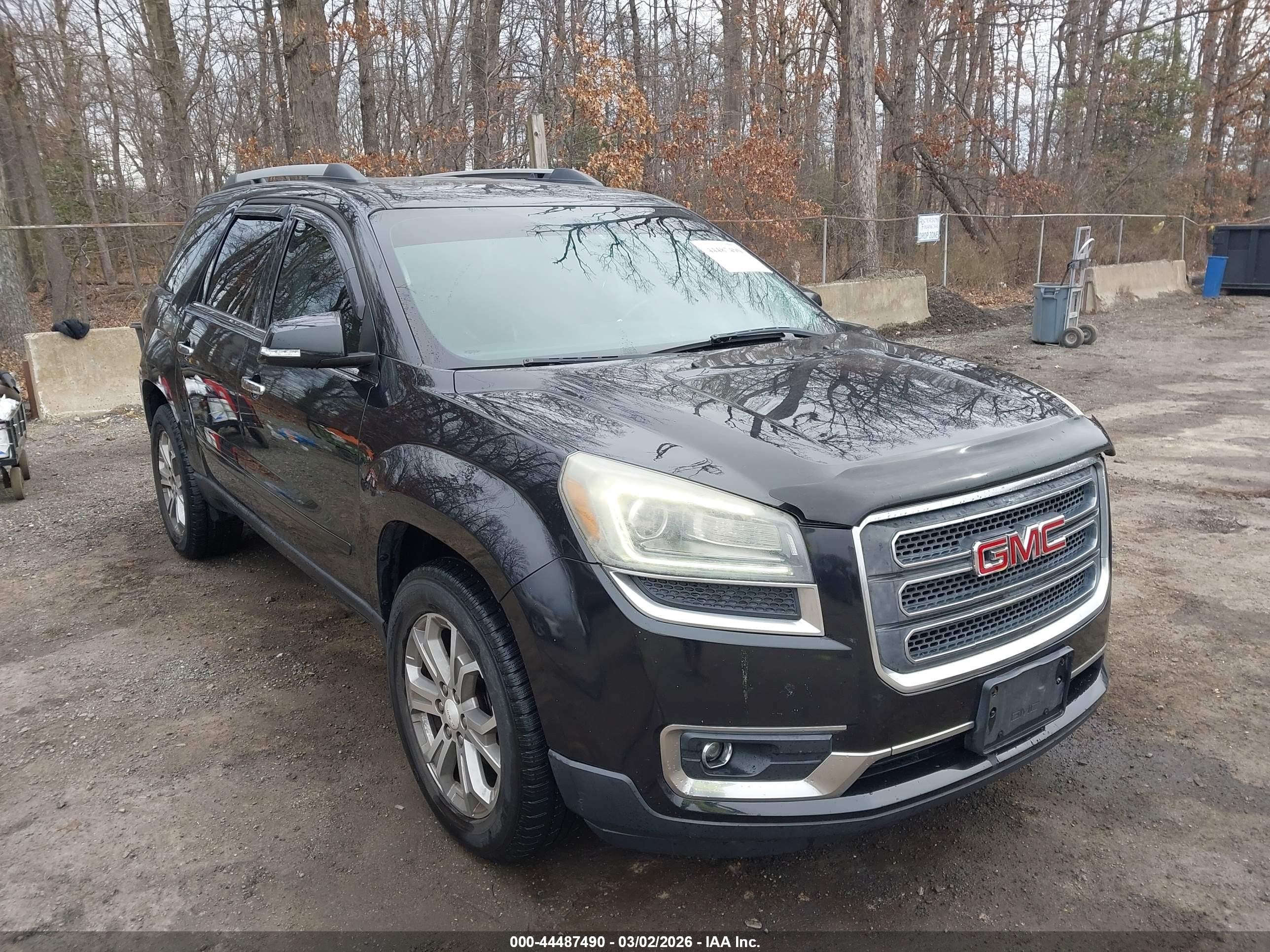 2014 GMC Acadia SLT, VIN 1GKKRRKDXEJ161500 — Front end