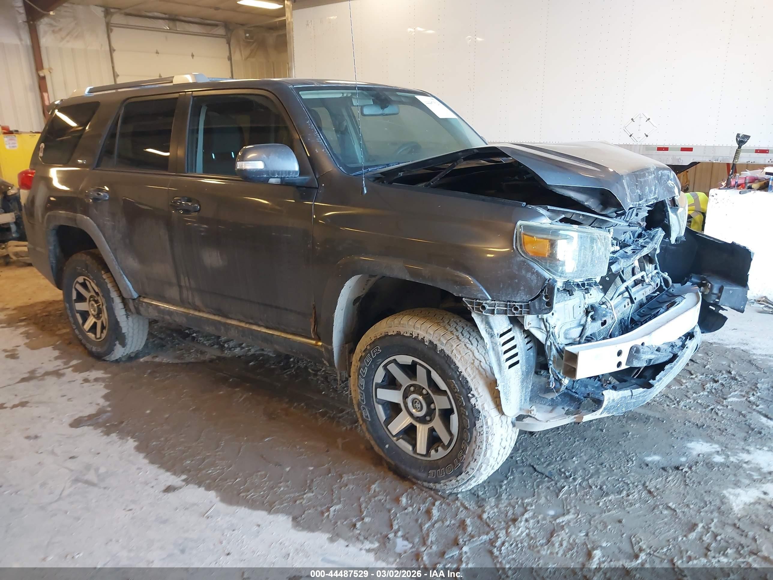 2012 Toyota 4Runner SR5, VIN JTEBU5JR9C5087374 — Front end