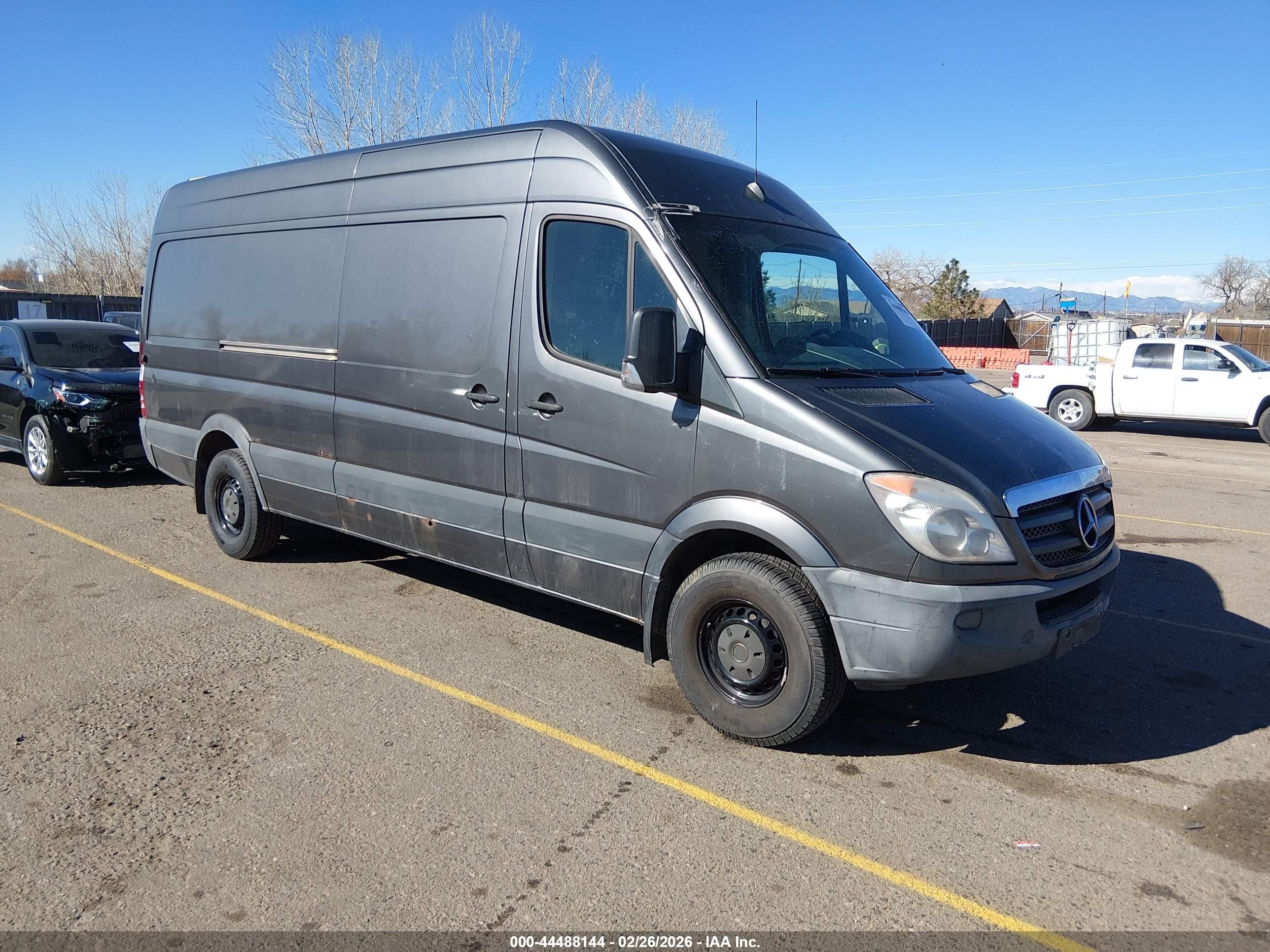 2007 Dodge Sprinter, VIN WD0PE845775206408 — Бок