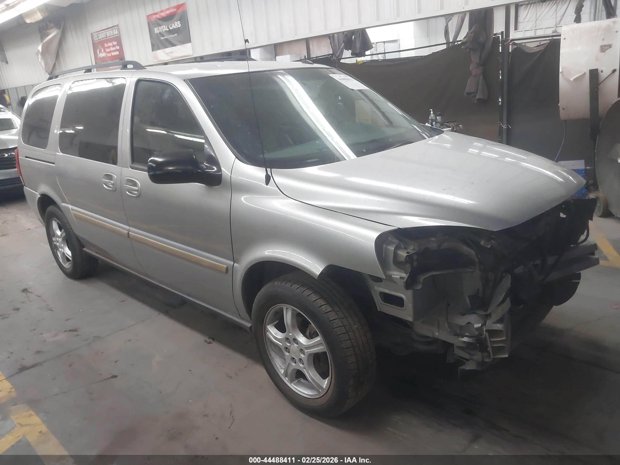 2006 Chevrolet Uplander 2LT, VIN 1GNDV33L86D168505 — Front end