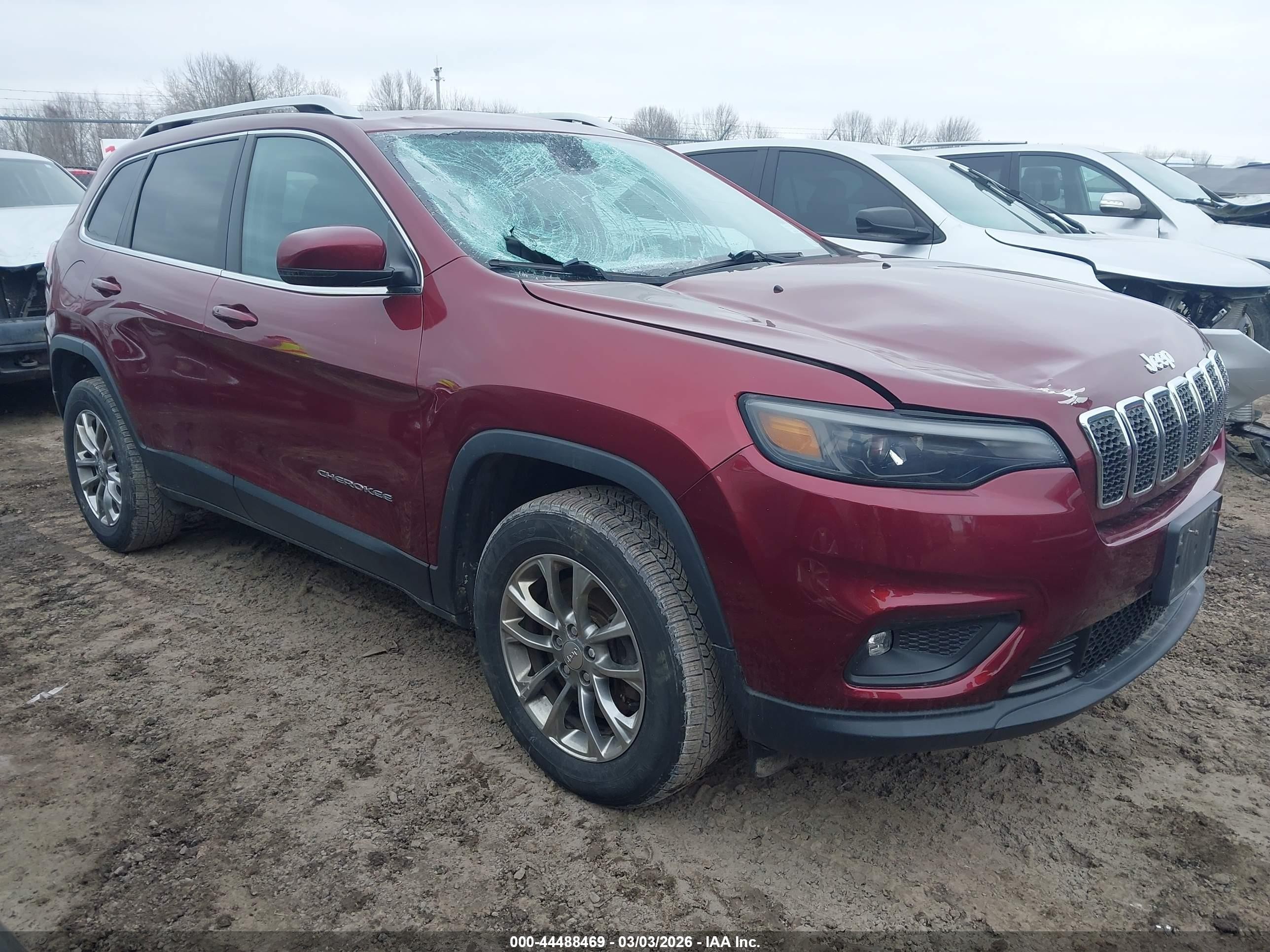 2019 Jeep Cherokee Altitude, VIN 1C4PJMLB0KD256294 — Front end