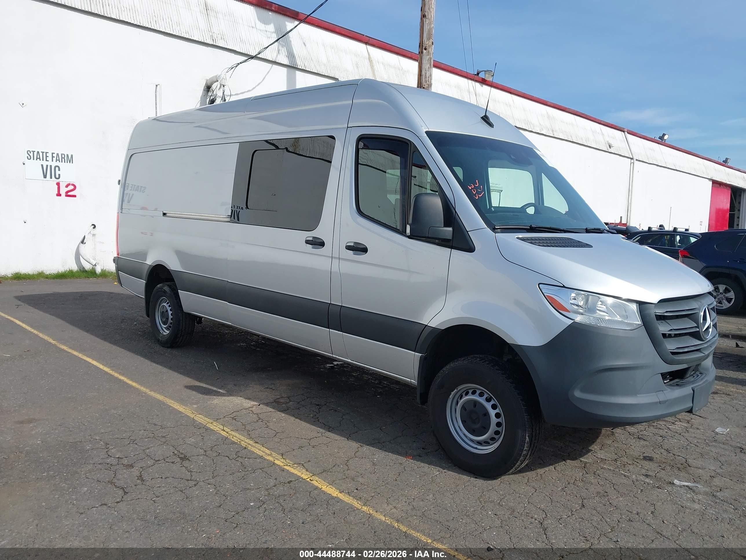 2022 Mercedes-Benz Sprinter, VIN W1Y4ECVY1NT095592 — Rear end