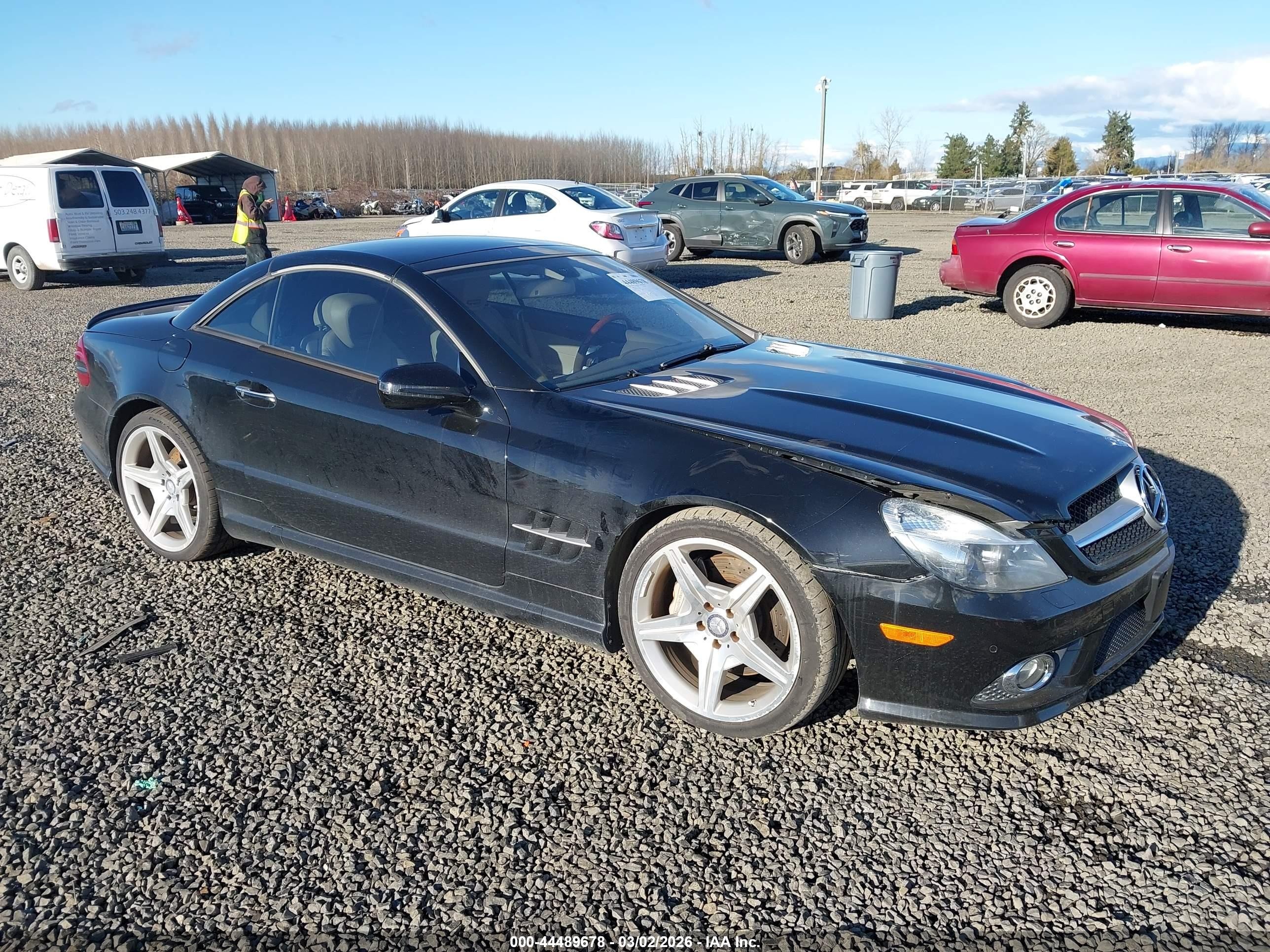2011 Mercedes-Benz SL 550, VIN WDBSK7BA0BF164526 — Side
