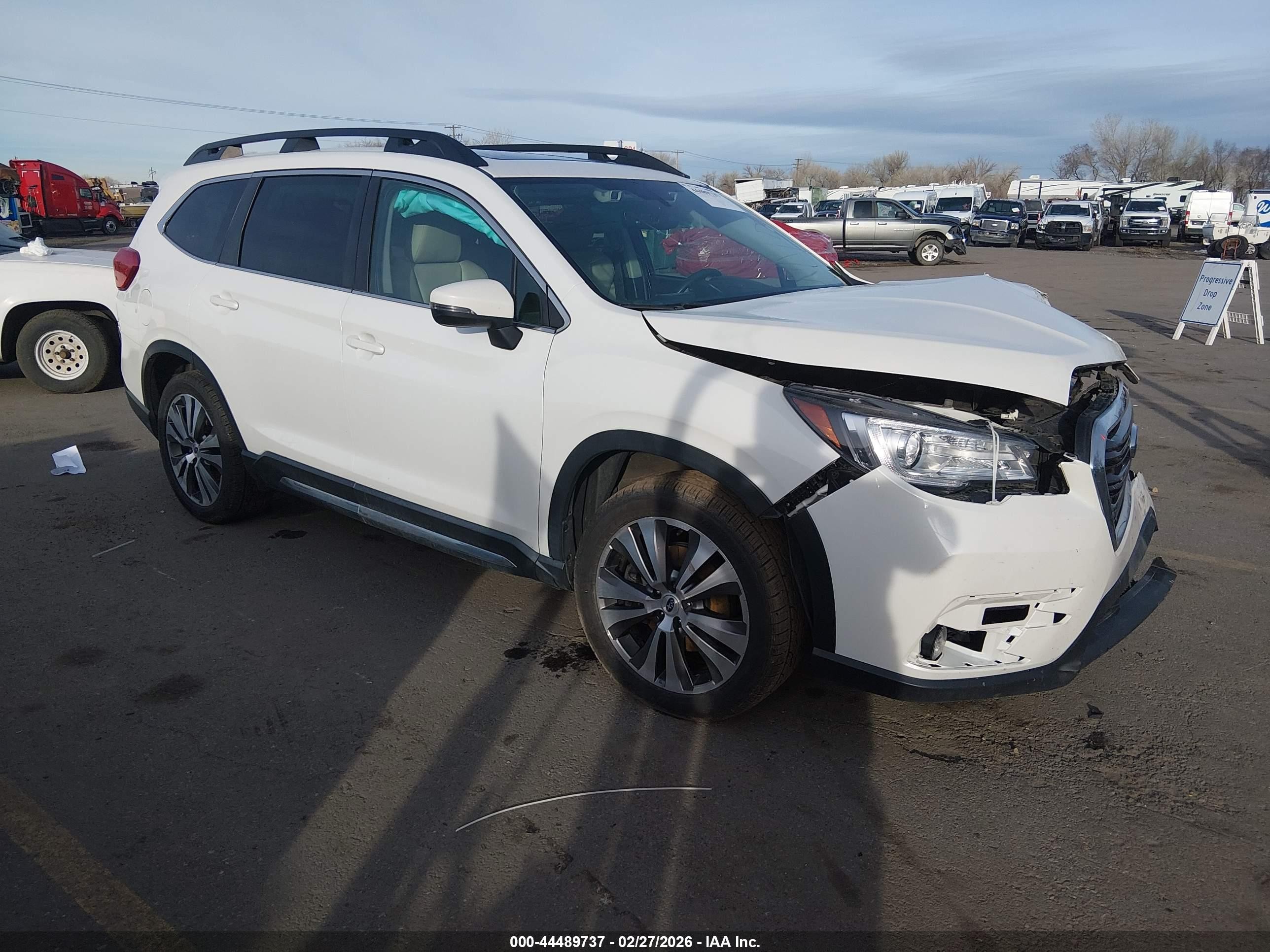 2021 Subaru Ascent Limited, VIN 4S4WMALD2M3433290 — Front end