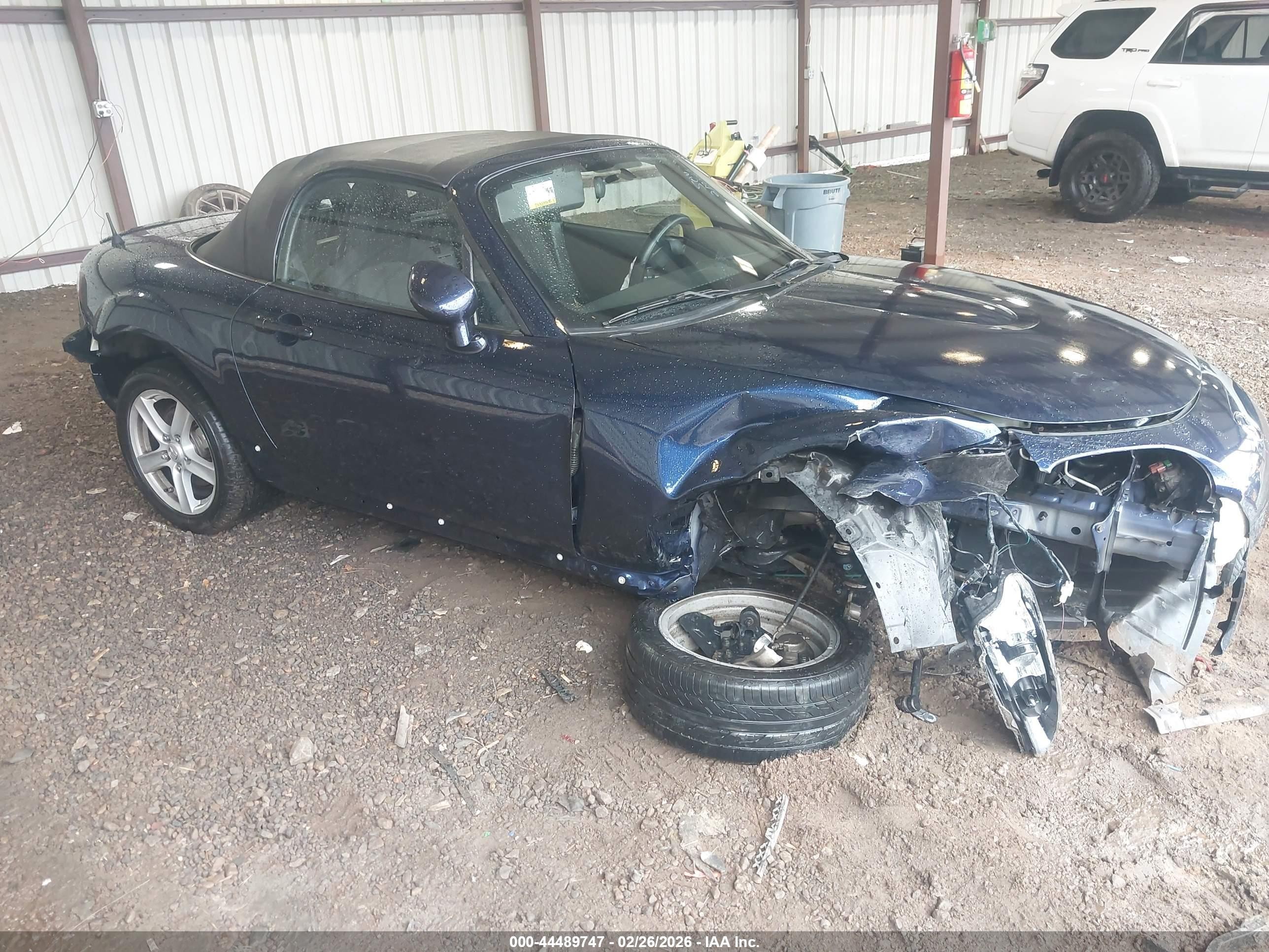 2008 Mazda MX-5 Miata Touring, VIN JM1NC25F980149847 — Front end