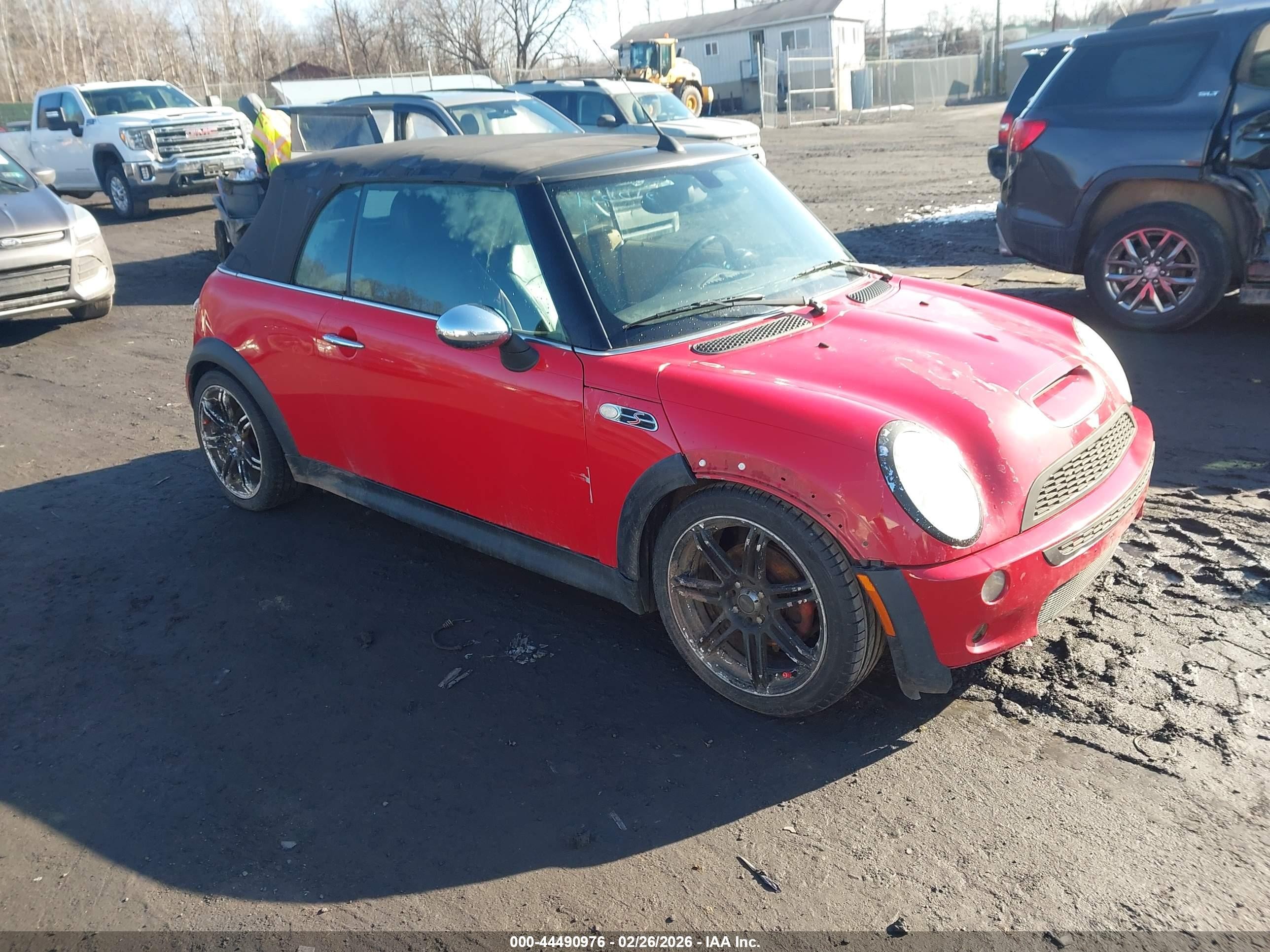 2007 MINI Convertible S, VIN WMWRH33597TL95004 — Перед