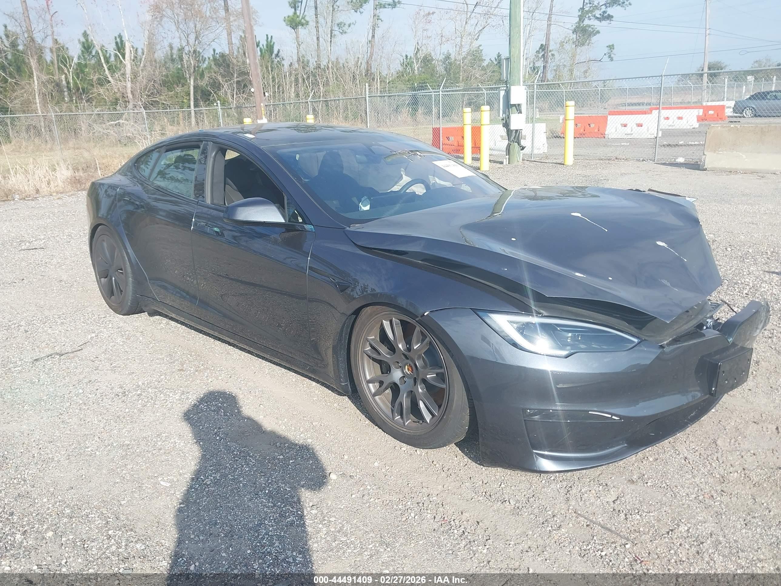 2025 Tesla Model S, VIN 5YJSA1E58SF551099 — Front end