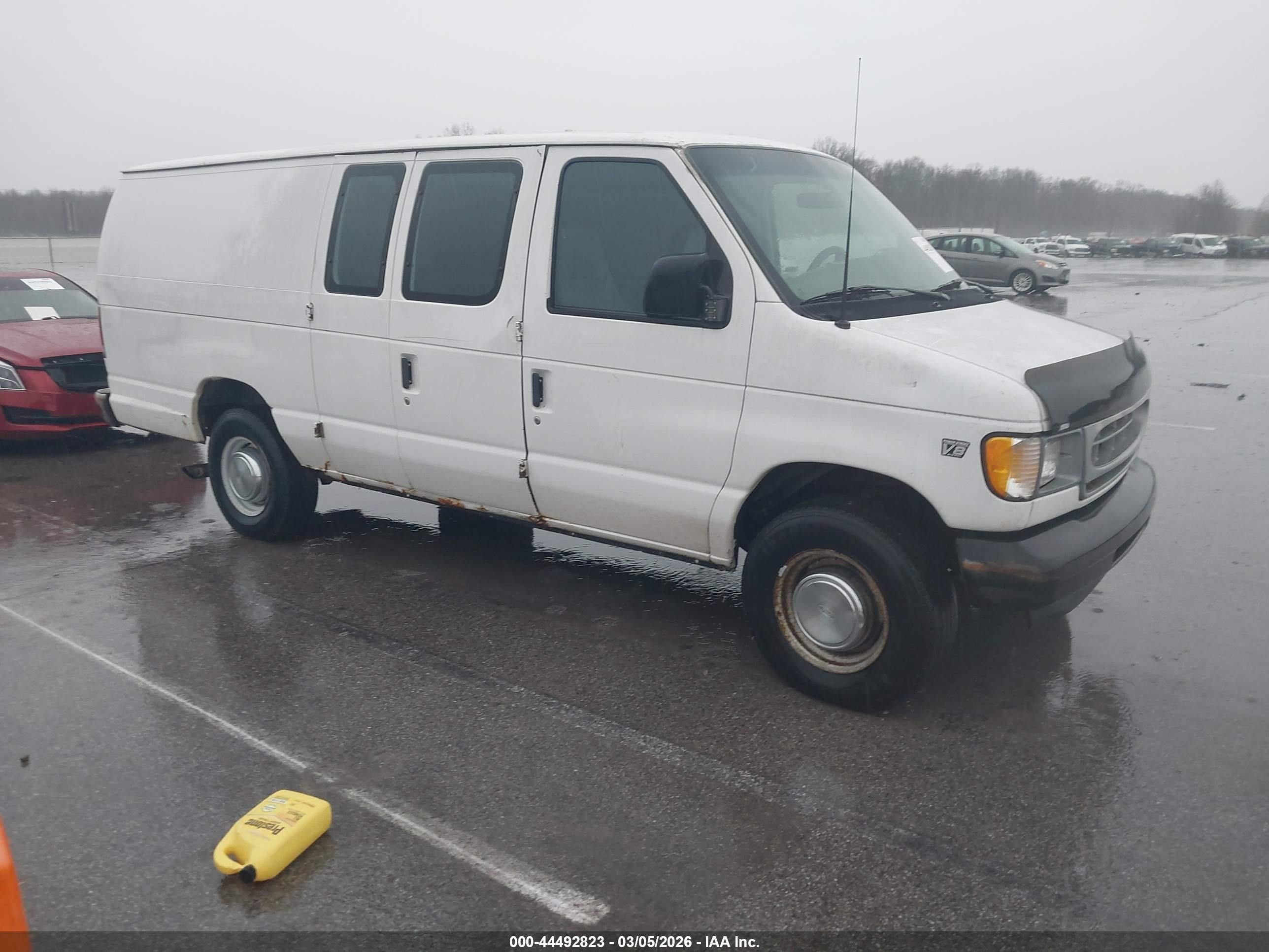 2002 Ford E-350, VIN 1FTSS34F82HA41029 — Normal wear