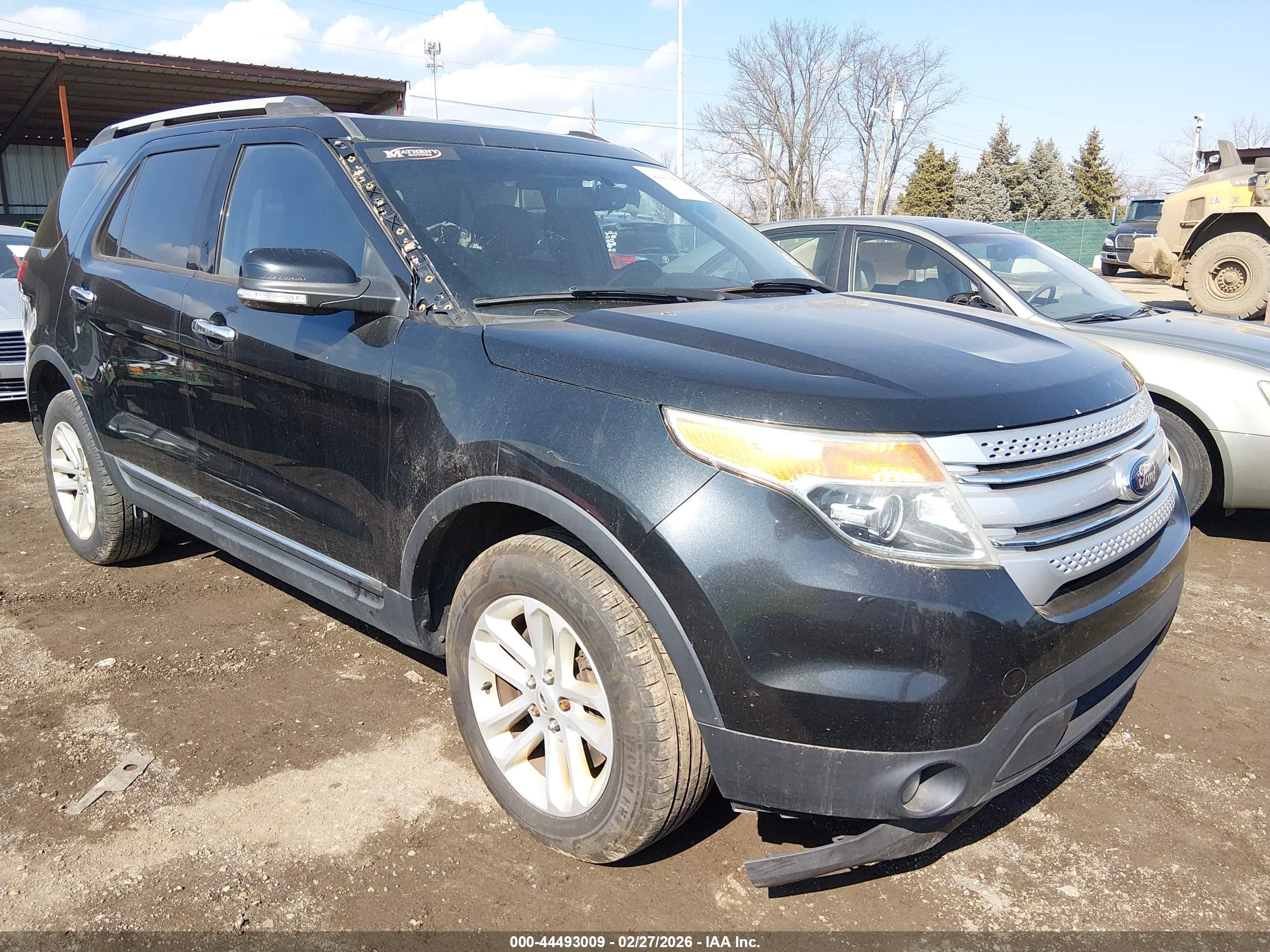 2014 Ford Explorer XLT, VIN 1FM5K8D81EGB97267 — Перед