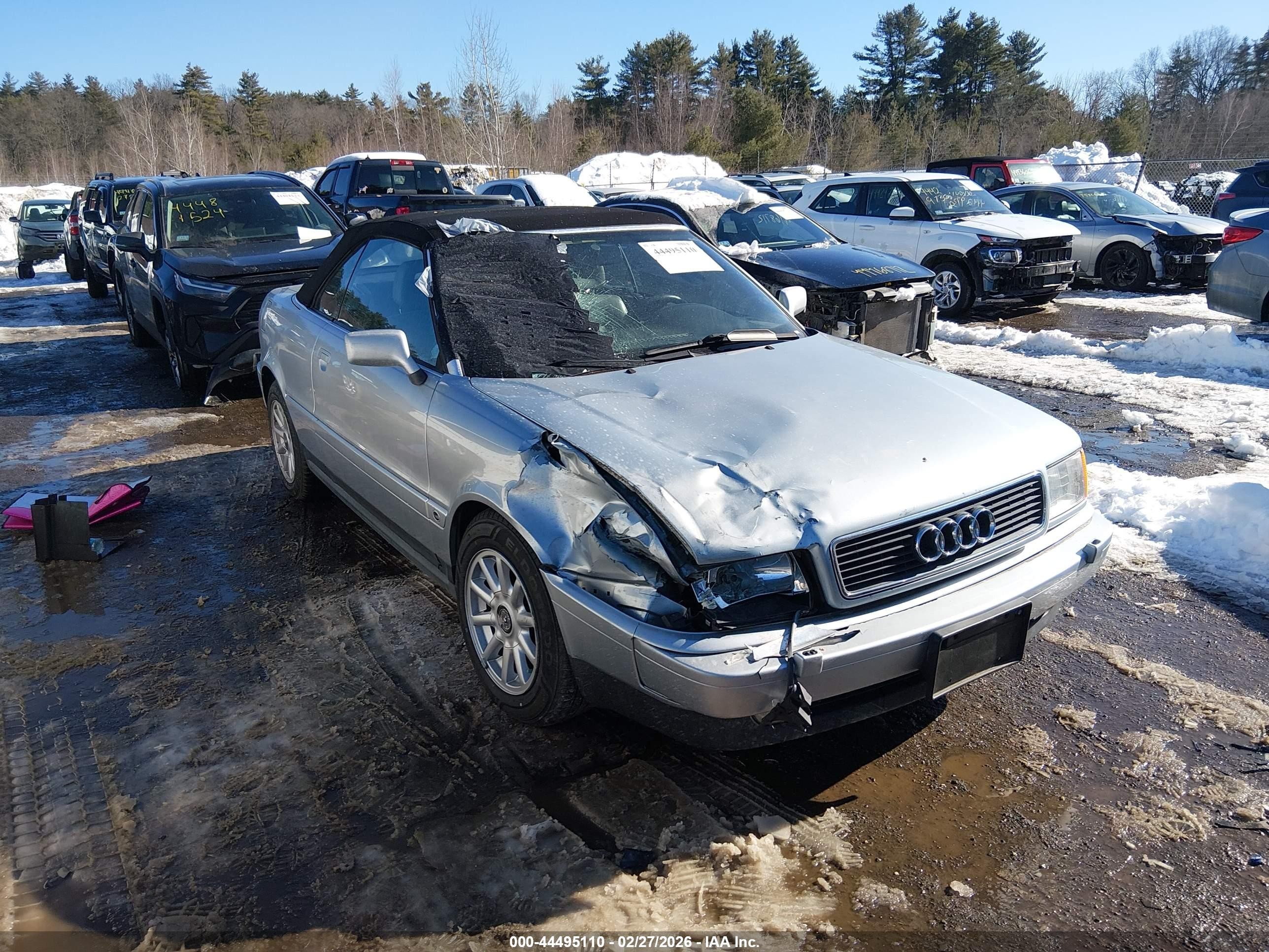 1996 Audi Cabriolet, VIN WAUAA88G4TA005022 — Front end