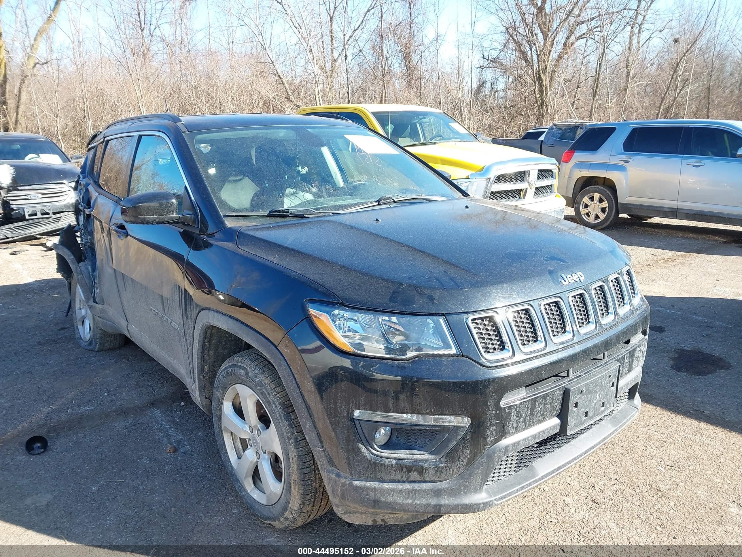 2020 Jeep Compass Latitude, VIN 3C4NJDBB1LT135391 — Rear end