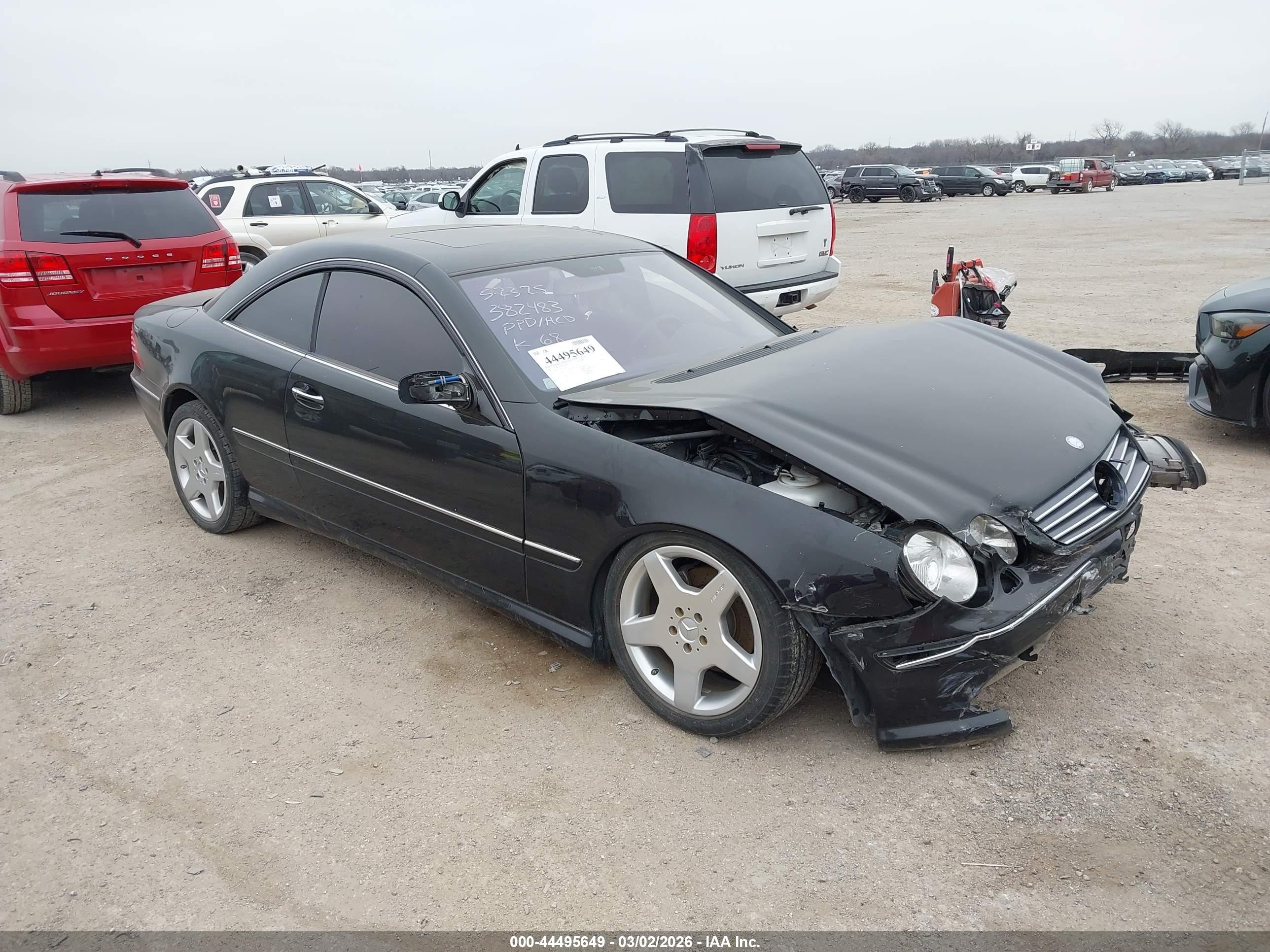 2005 Mercedes-Benz CL 500, VIN WDBPJ75J05A044442 — Front end