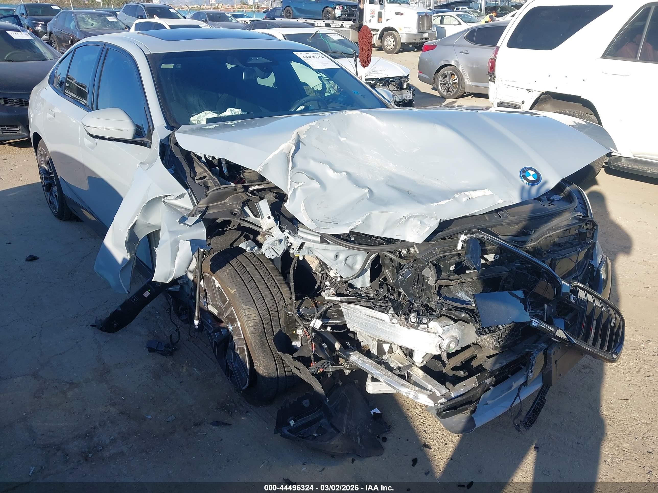 2024 BMW i5 eDrive40, VIN WBY33FK07RCS33615 — Front end