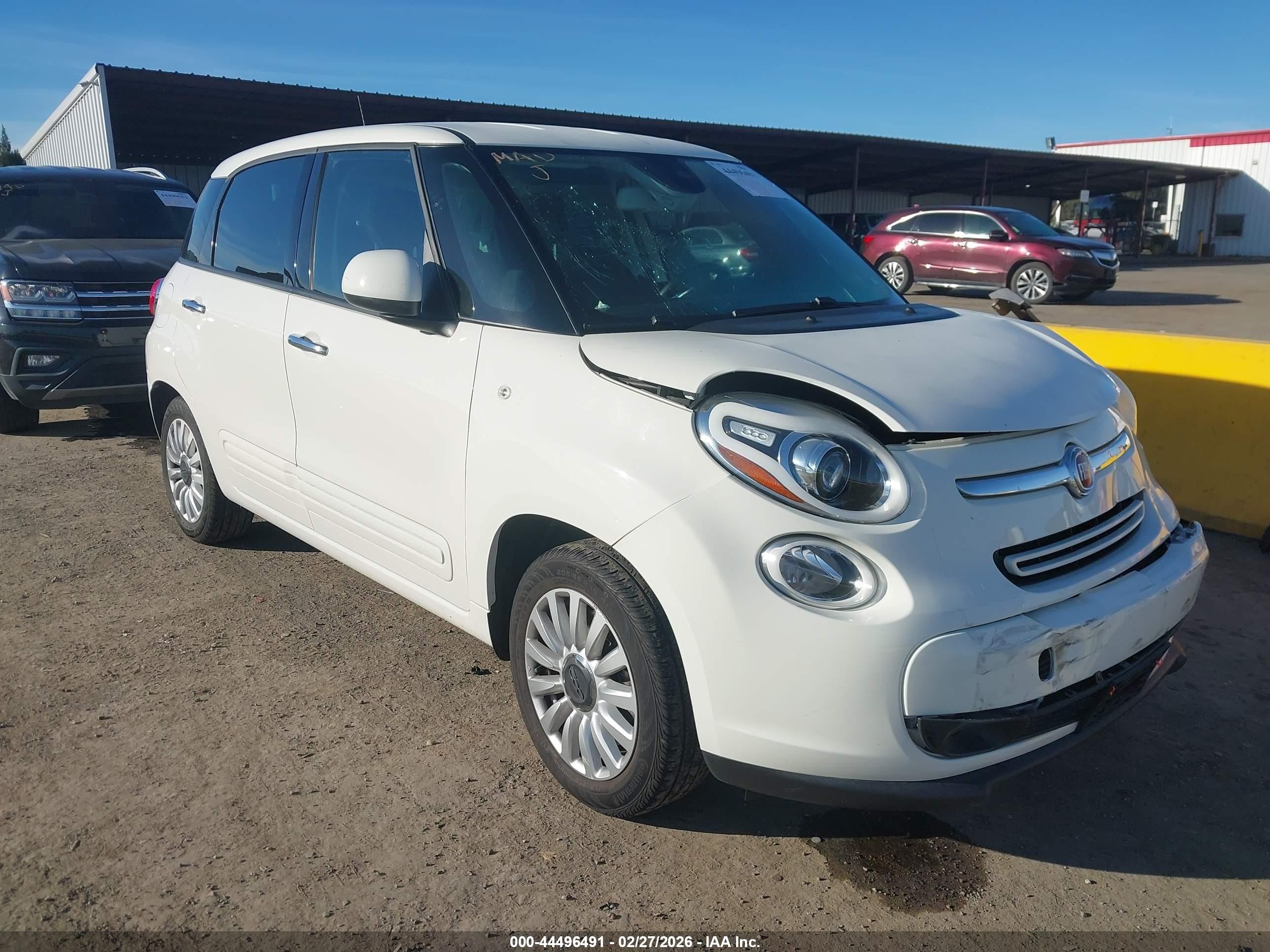 2017 FIAT 500L Pop, VIN ZFBCFAAH0HZ039574 — Front end