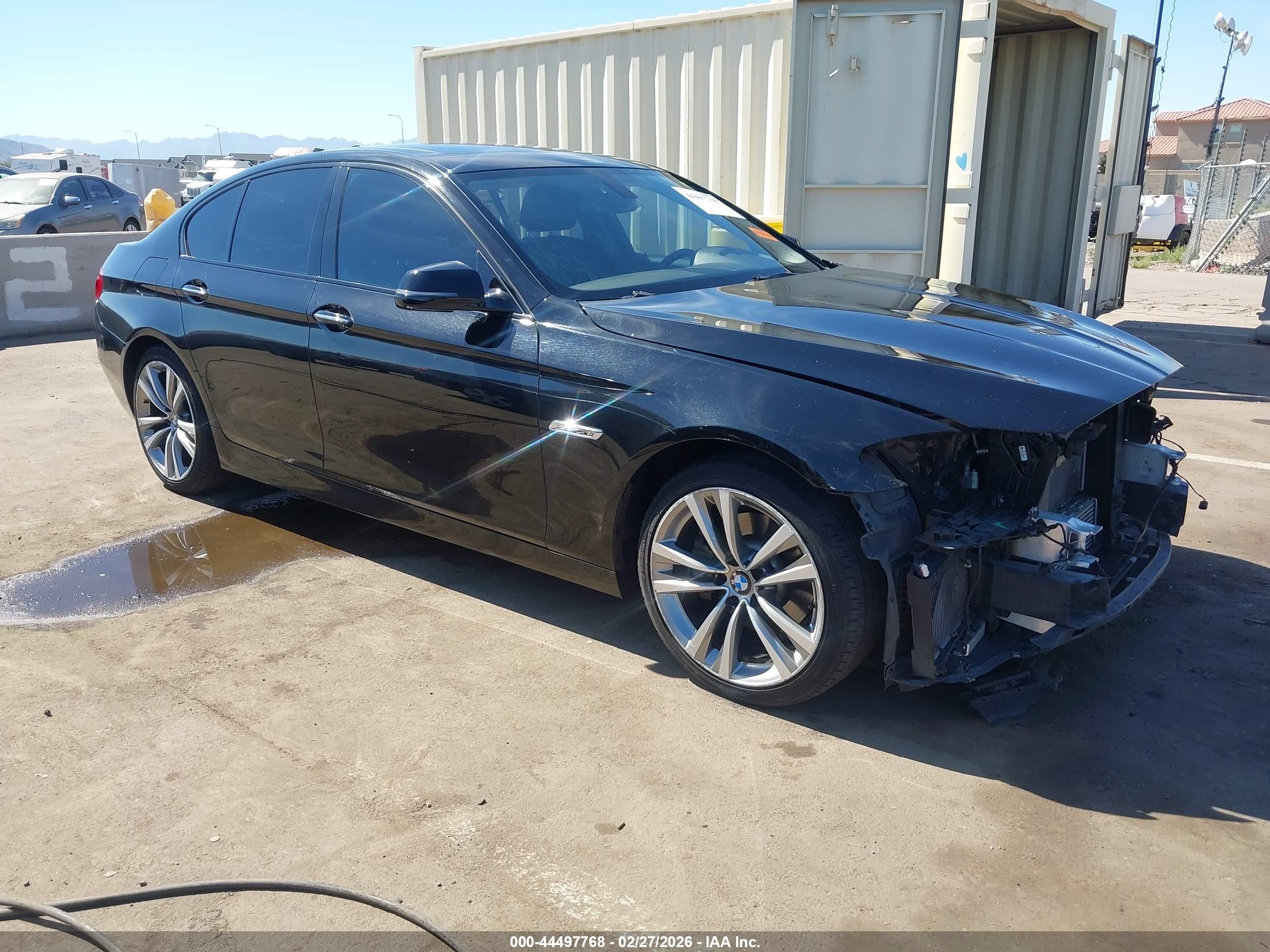 2016 BMW 5 Series 528i, VIN WBA5A5C50GG355062 — Front end