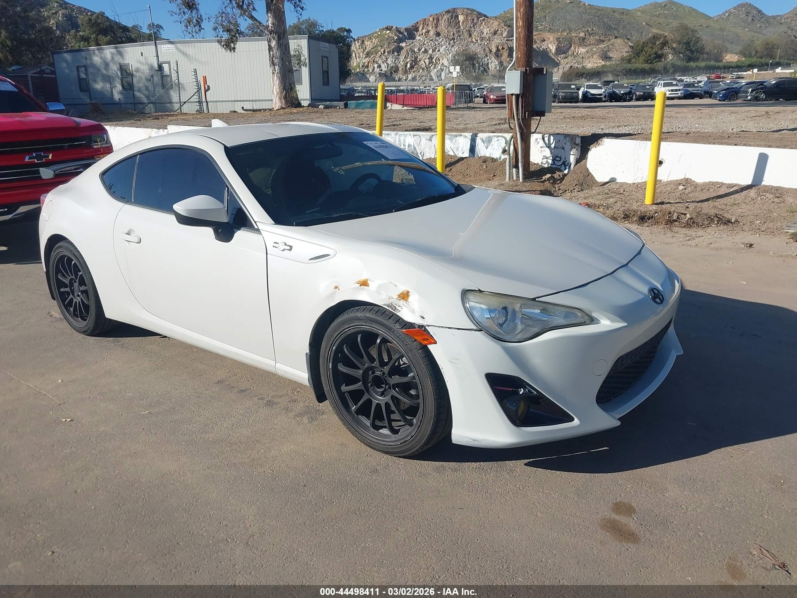 2016 Scion FR-S Release Series 2.0, VIN JF1ZNAA14G8704905 — Side