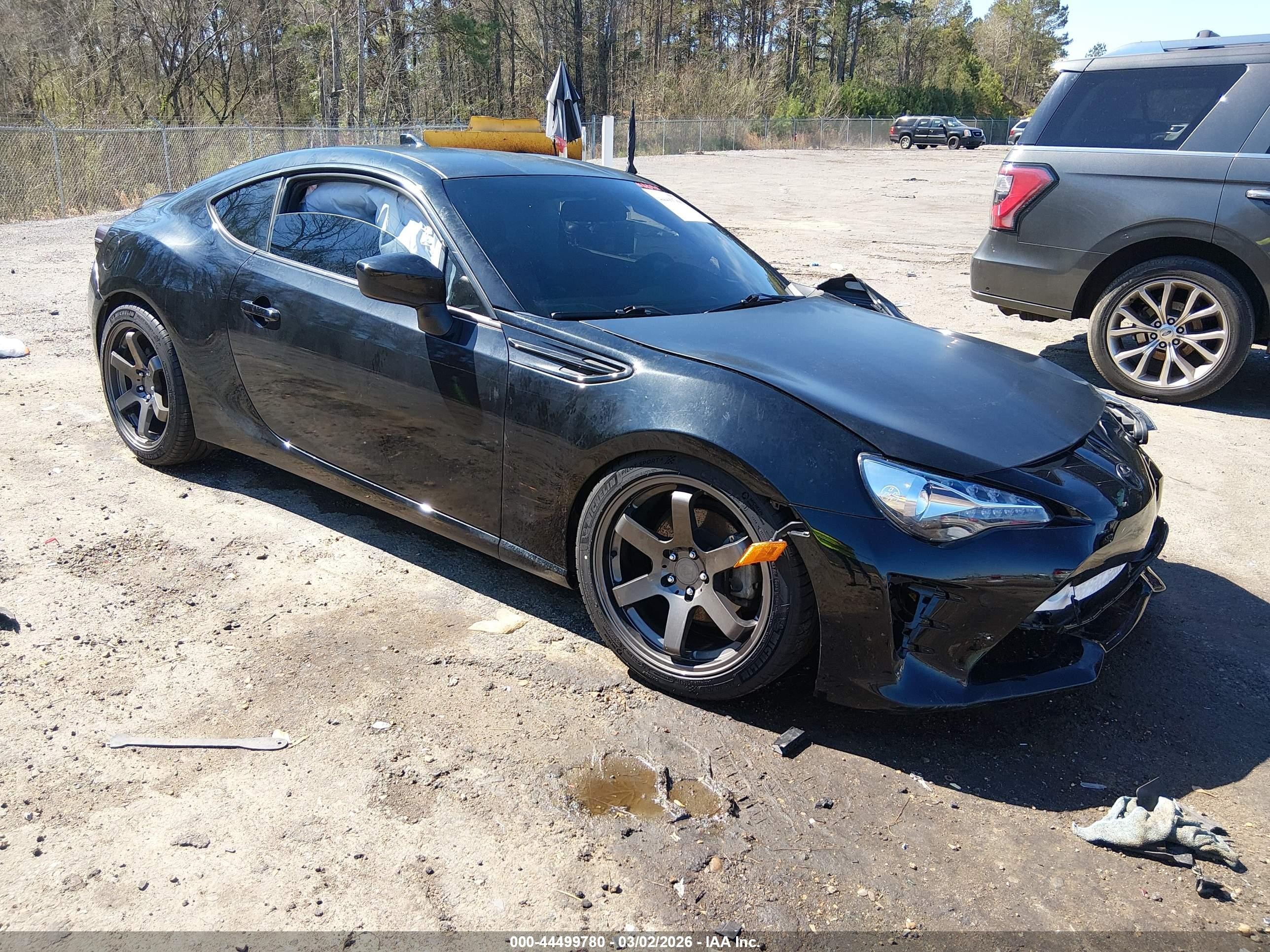 2019 Toyota 86, VIN JF1ZNAA17K8704003 — Front end