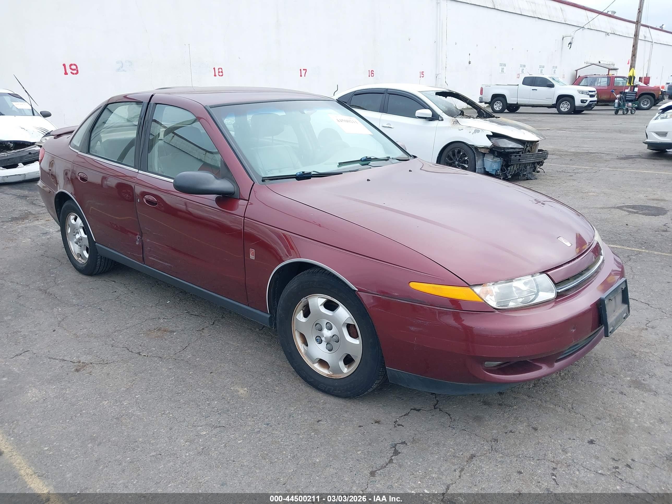 2000 Saturn LS, VIN 1G8JW52R3YY616469 — Бок