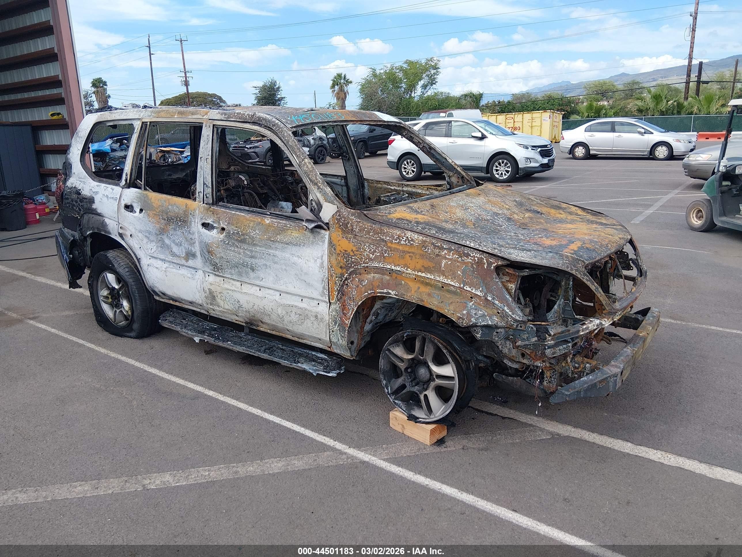 2006 Lexus GX 470, VIN JTJBT20X060104308 — Пожар