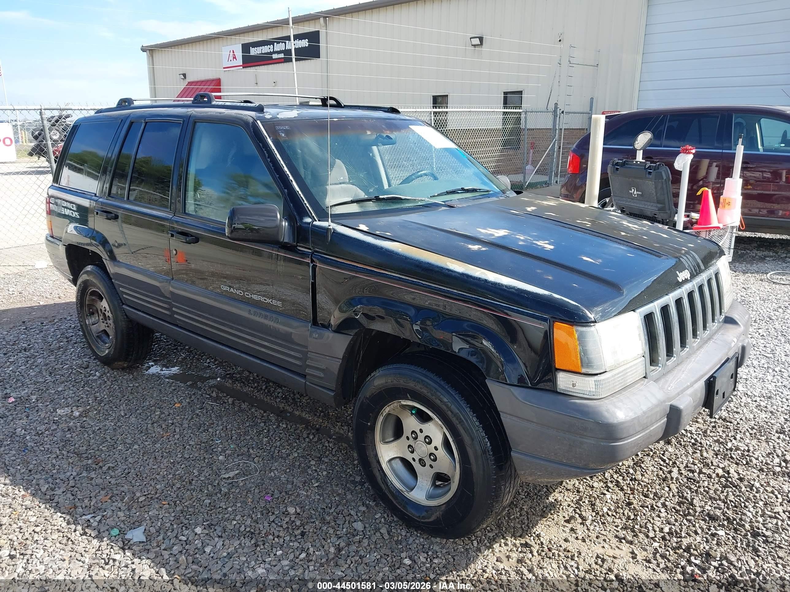 1997 Jeep Grand Cherokee TSi, VIN 1J4FX58SXVC576221 — Normal wear