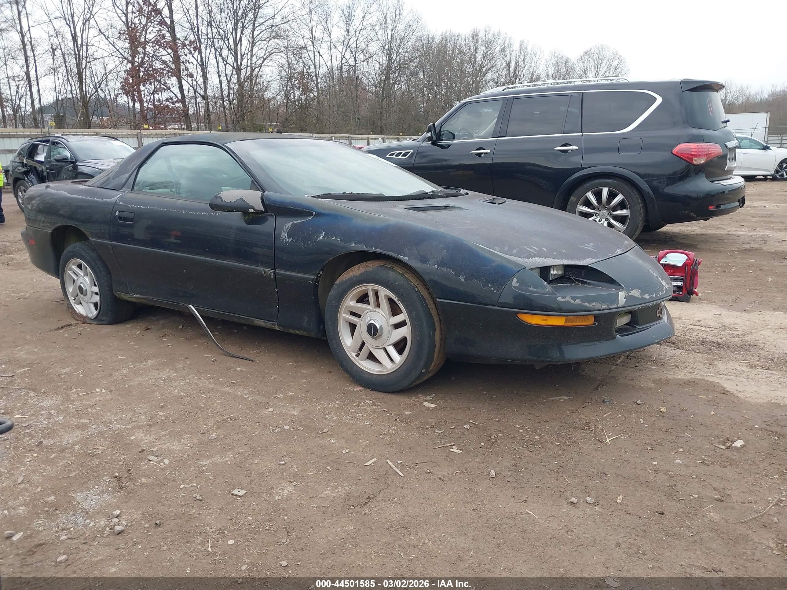 1995 Chevrolet Camaro, VIN 2G1FP22SXS2112640 — Normal wear