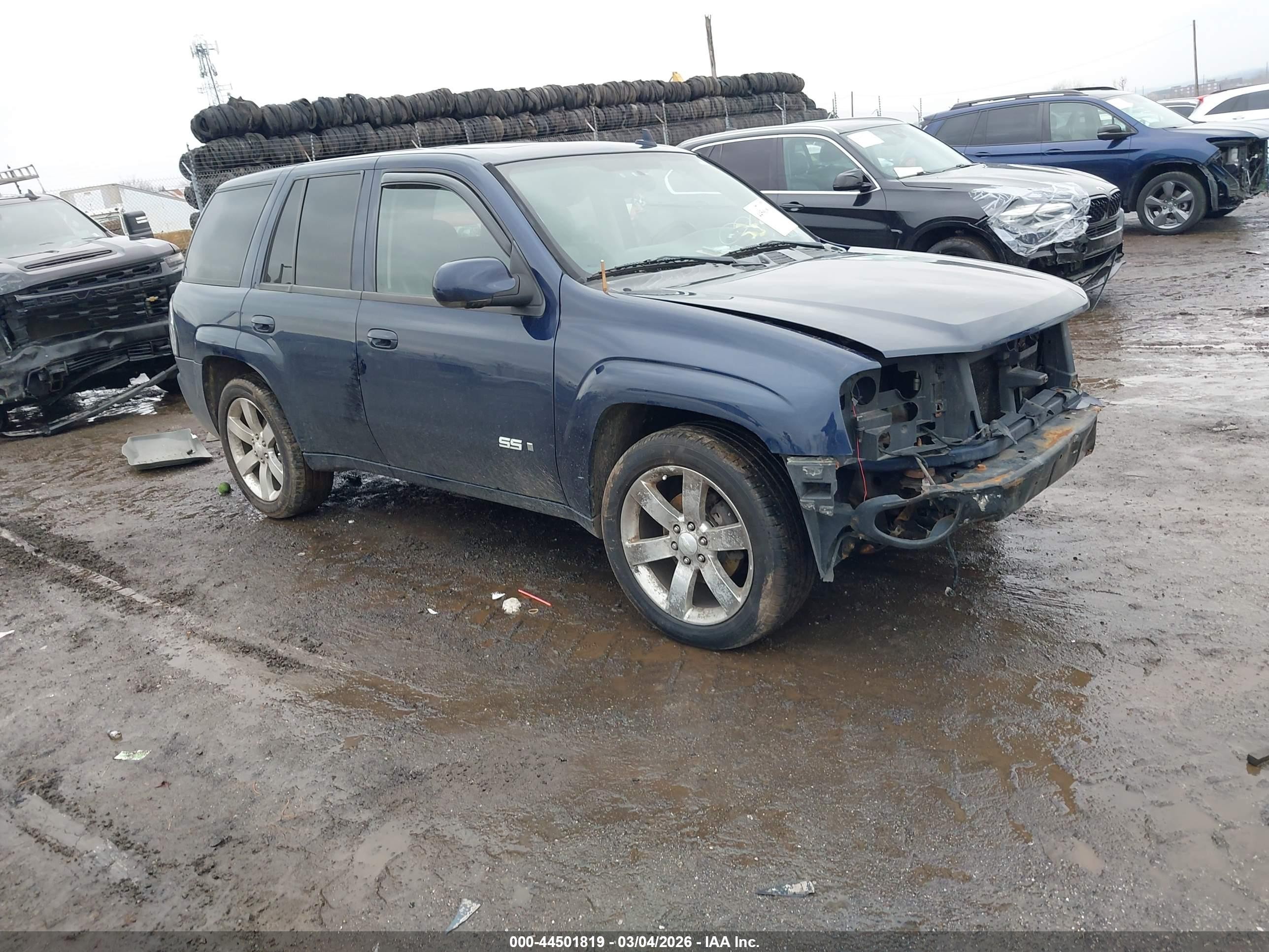 2007 Chevrolet TrailBlazer SS, VIN 1GNET13H272250981 — Front end