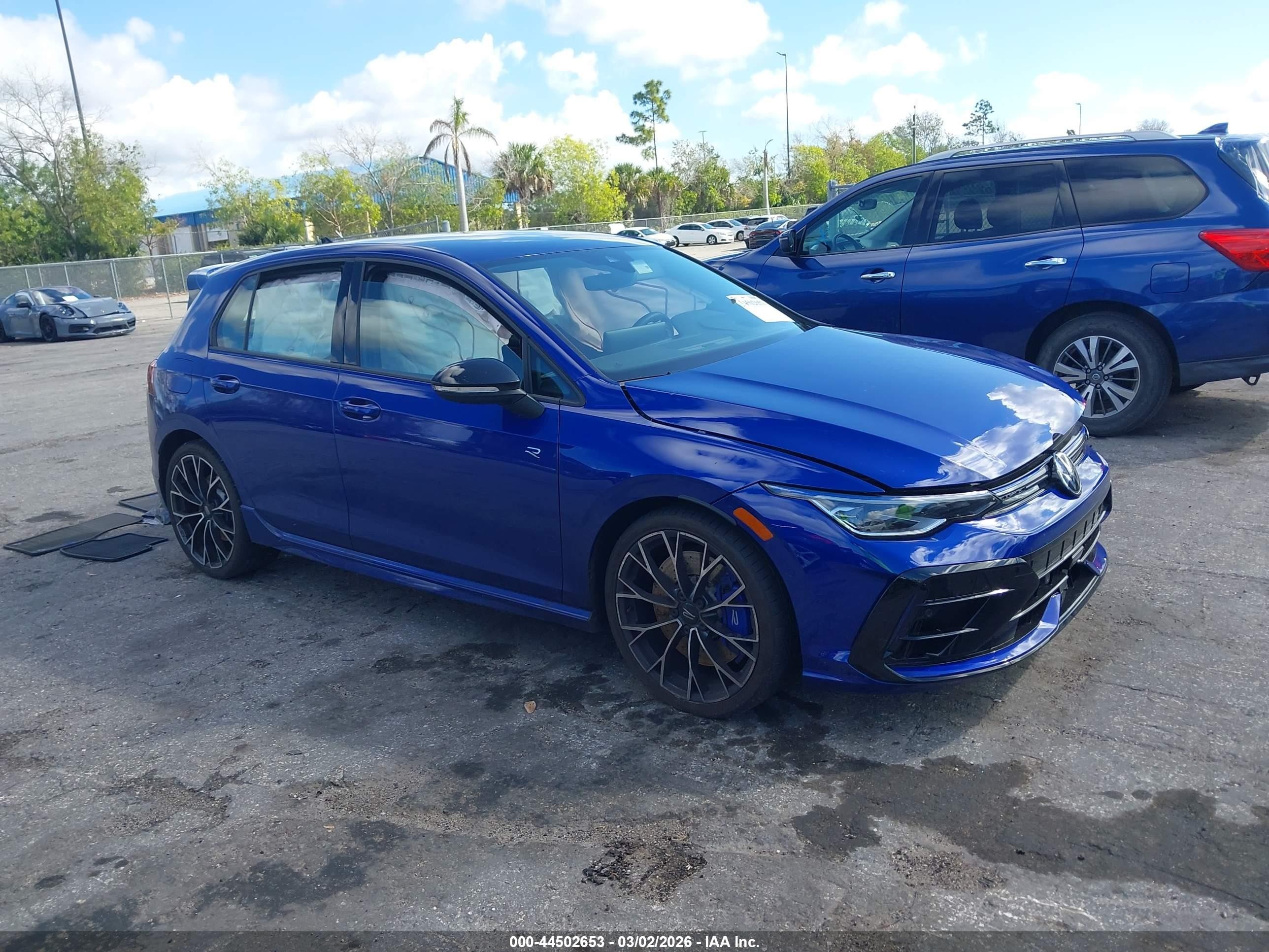 2025 Volkswagen Golf R, VIN WVWEB7CD9SW216985 — Side