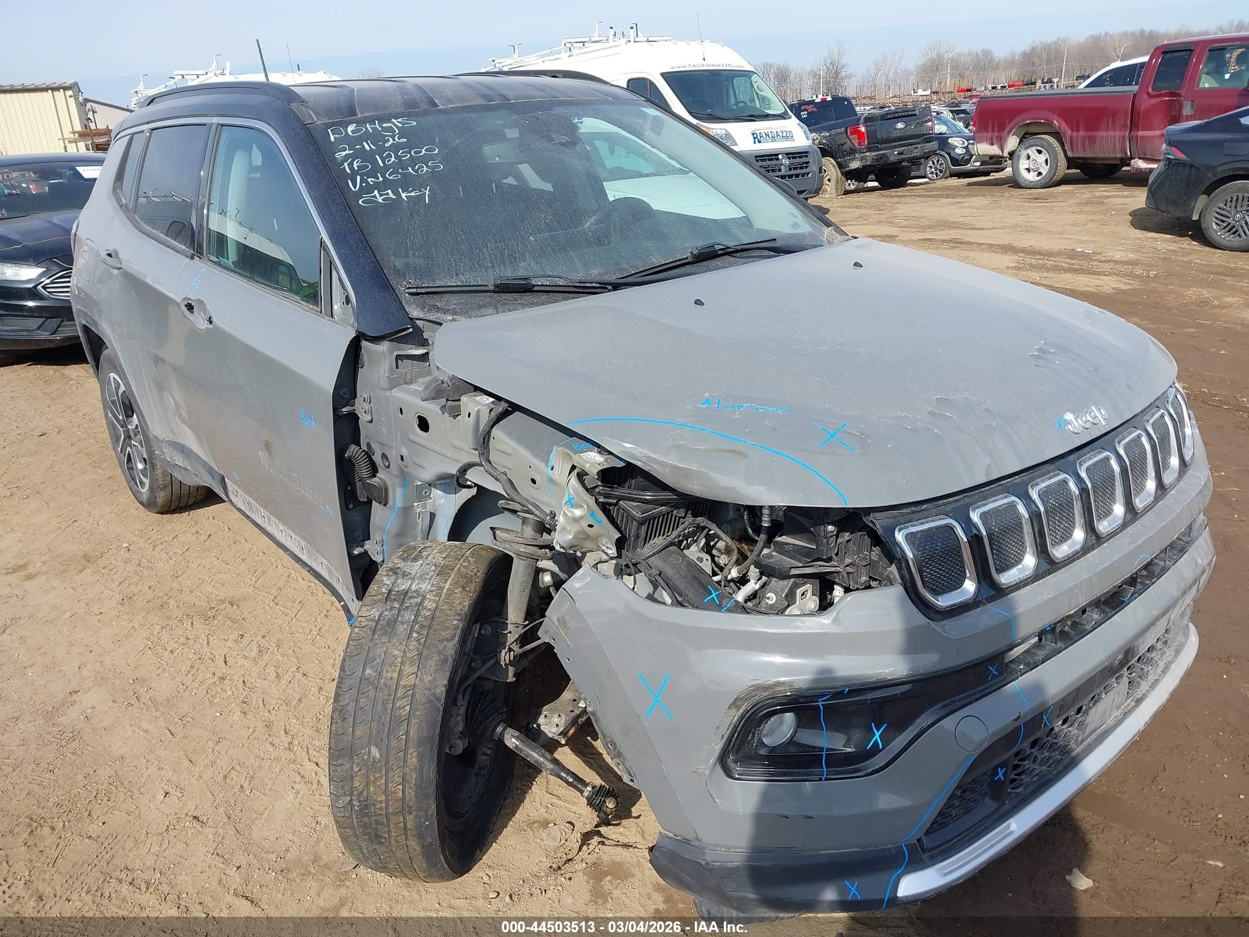 2022 Jeep Compass (RED) Edition, VIN 3C4NJDCB9NT196425 — Front end