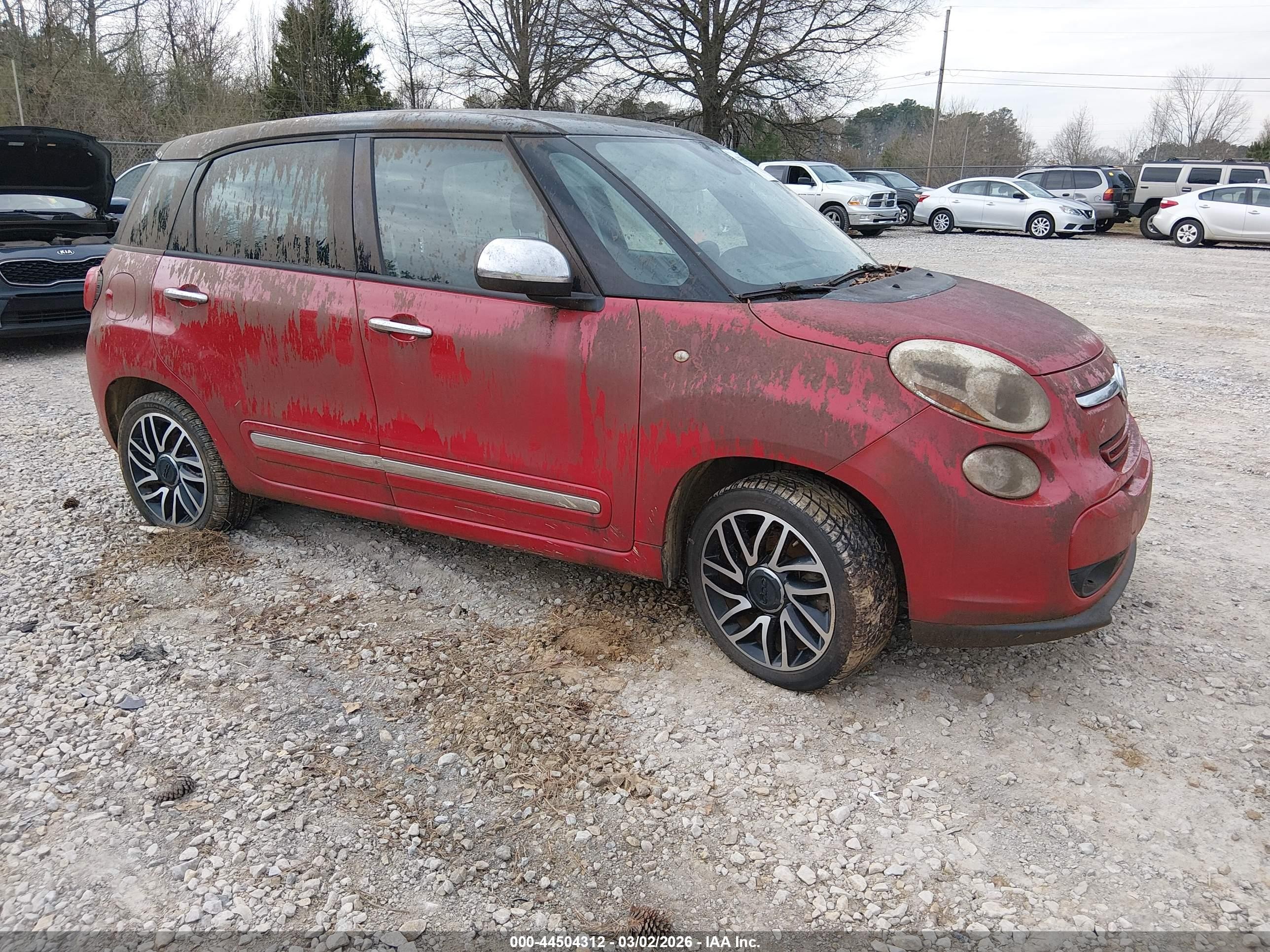 2015 FIAT 500L Lounge, VIN ZFBCFACH0FZ032182 — Normal wear