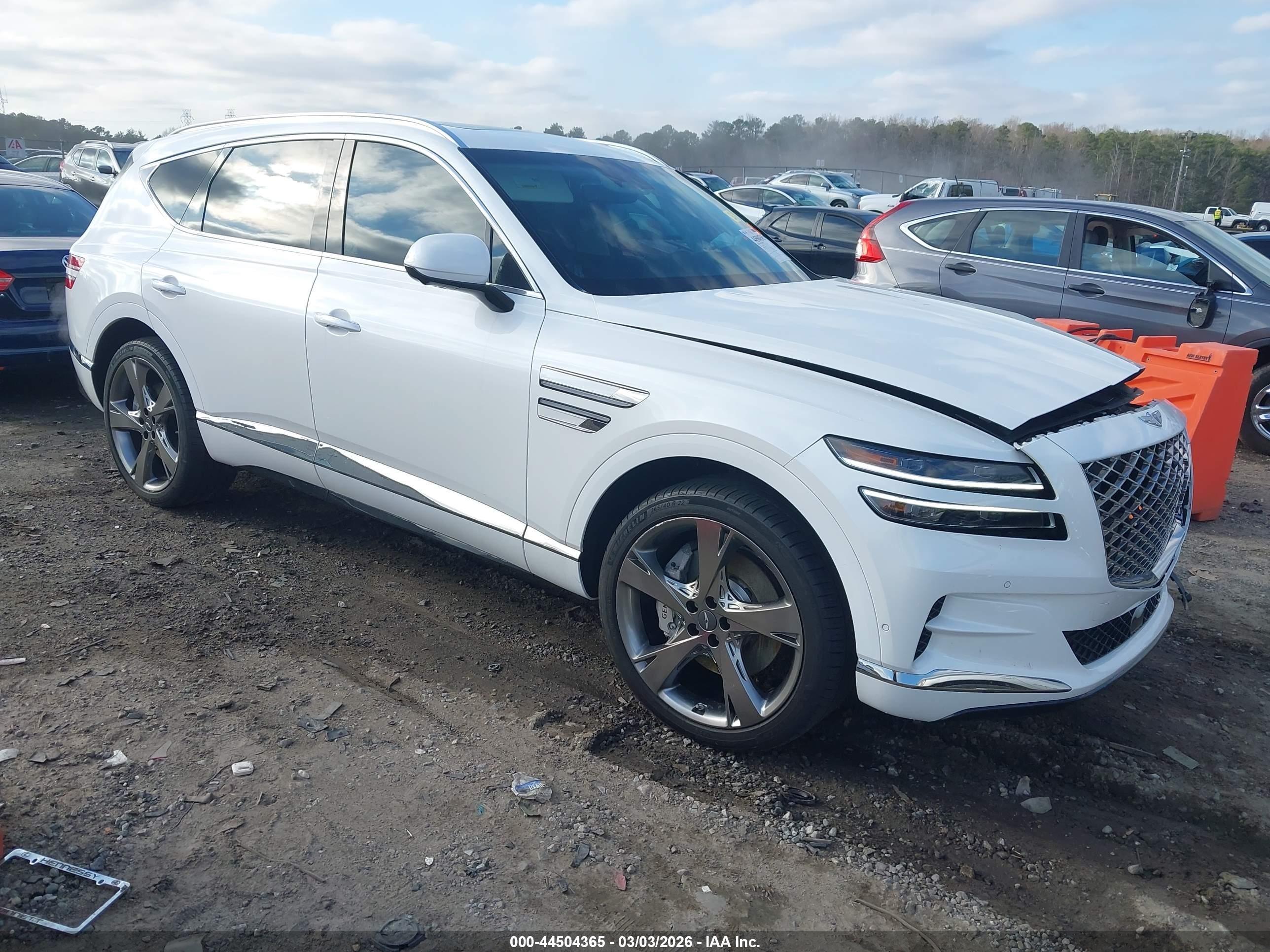 2024 Genesis GV80, VIN KMUHCESC1RU157571 — Front end