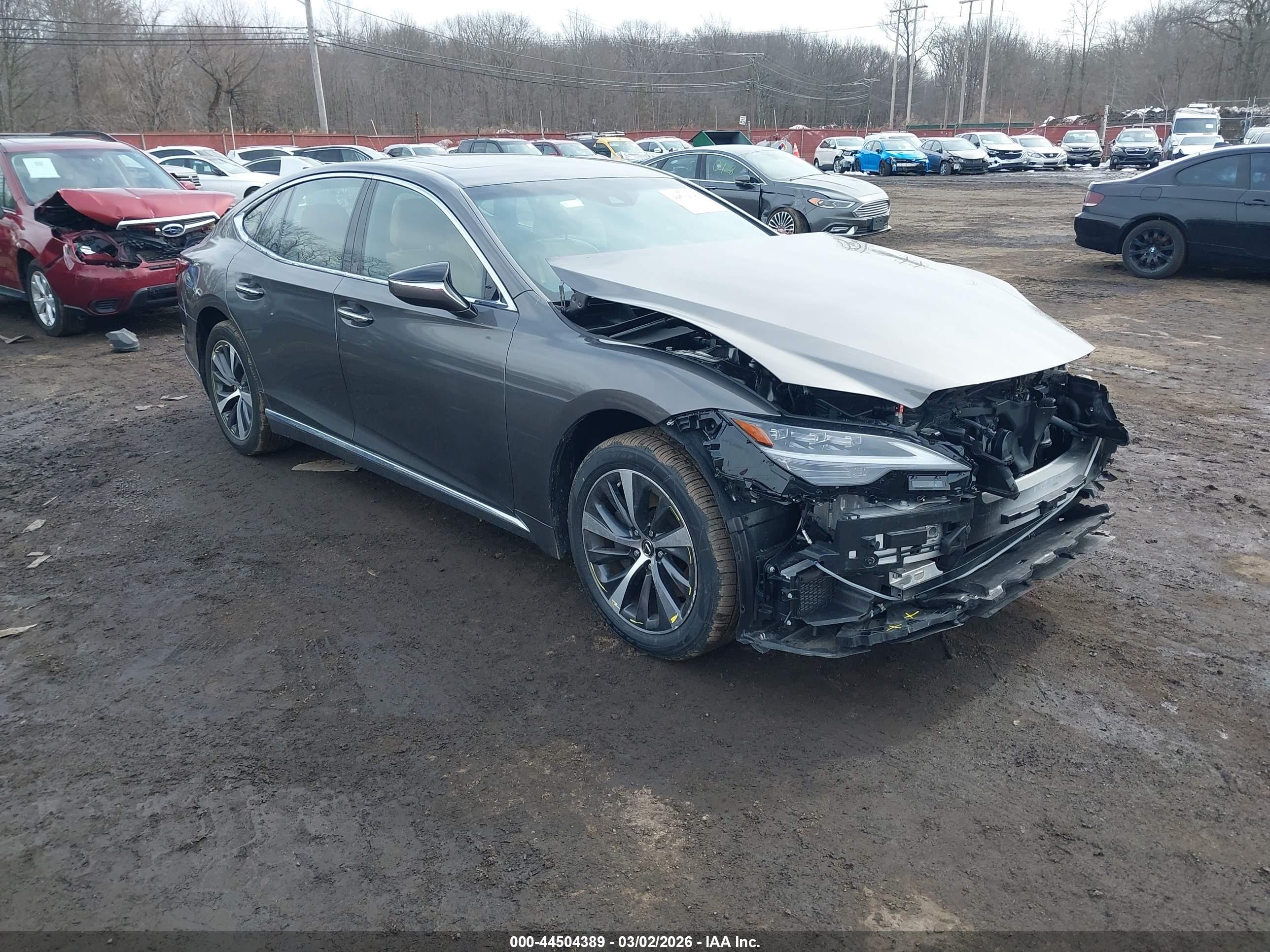 2021 Lexus LS 500, VIN JTHD51GF1M5009736 — Перед
