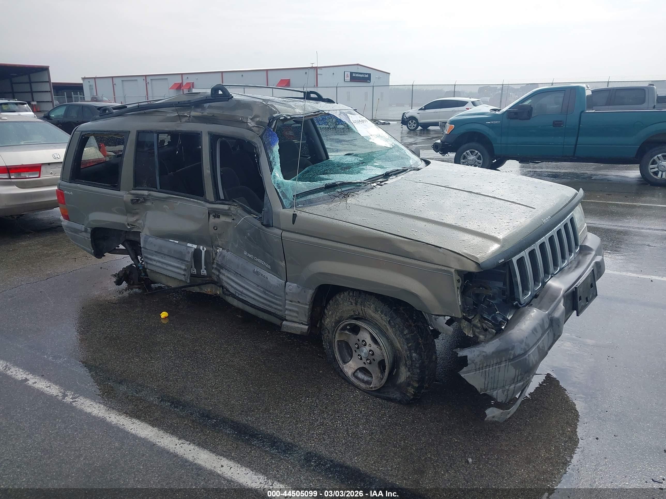 1998 Jeep Grand Cherokee Laredo, VIN 1J4GZ58S6WC371026 — All over