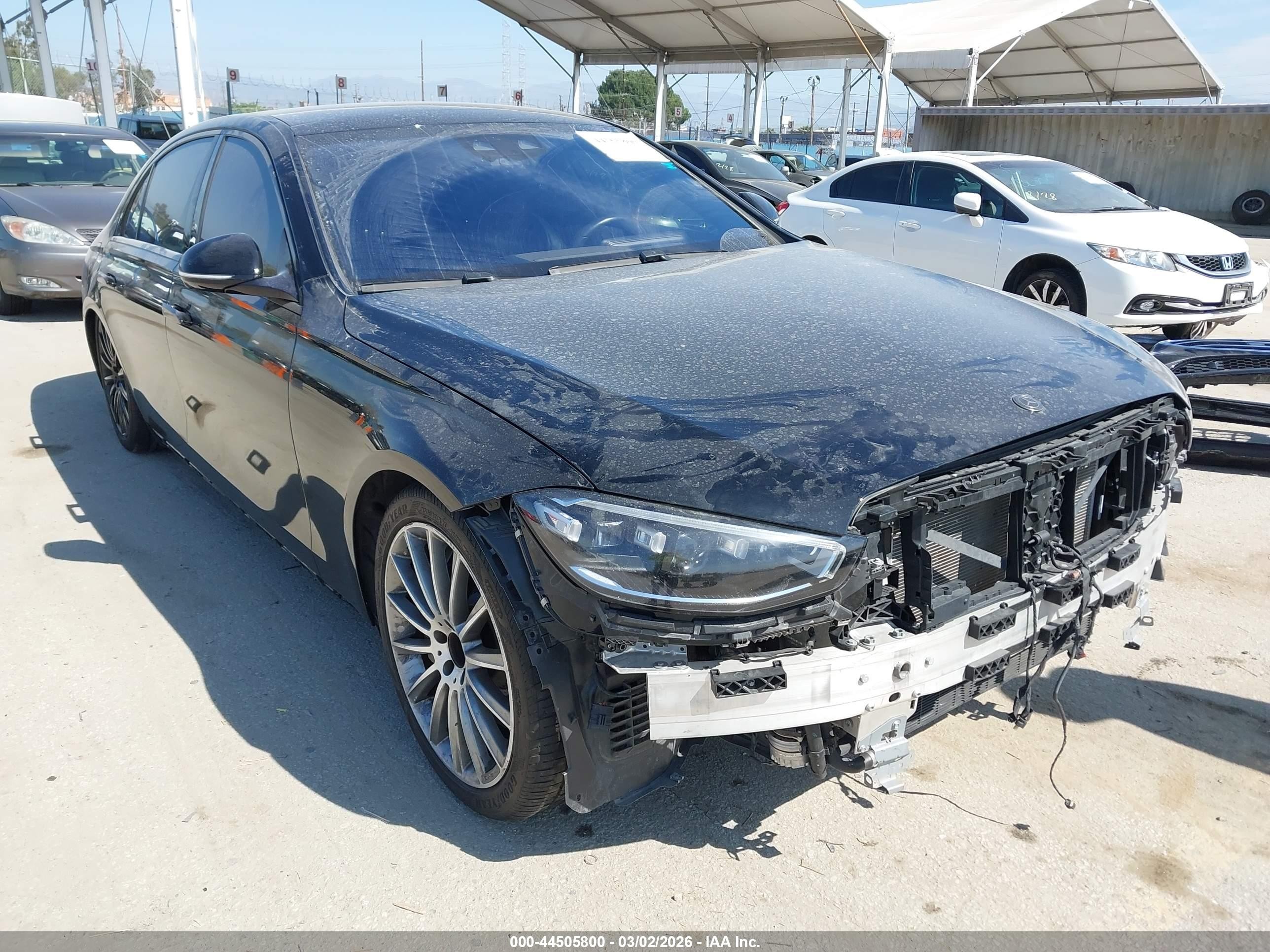 2022 Mercedes-Benz S 500, VIN W1K6G6DB8NA119717 — Front end