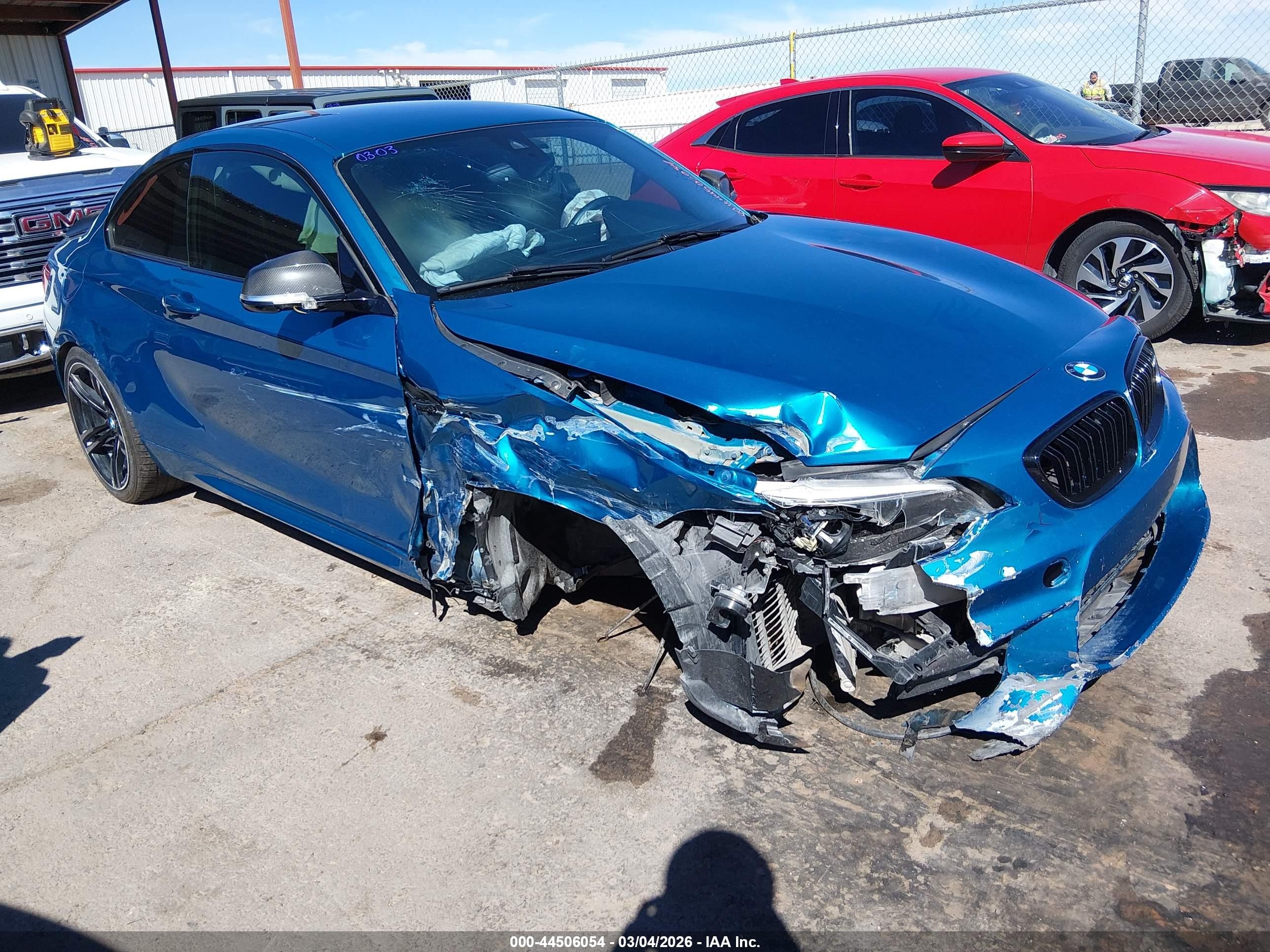 2017 BMW M2, VIN WBS1H9C58HV786498 — Бок