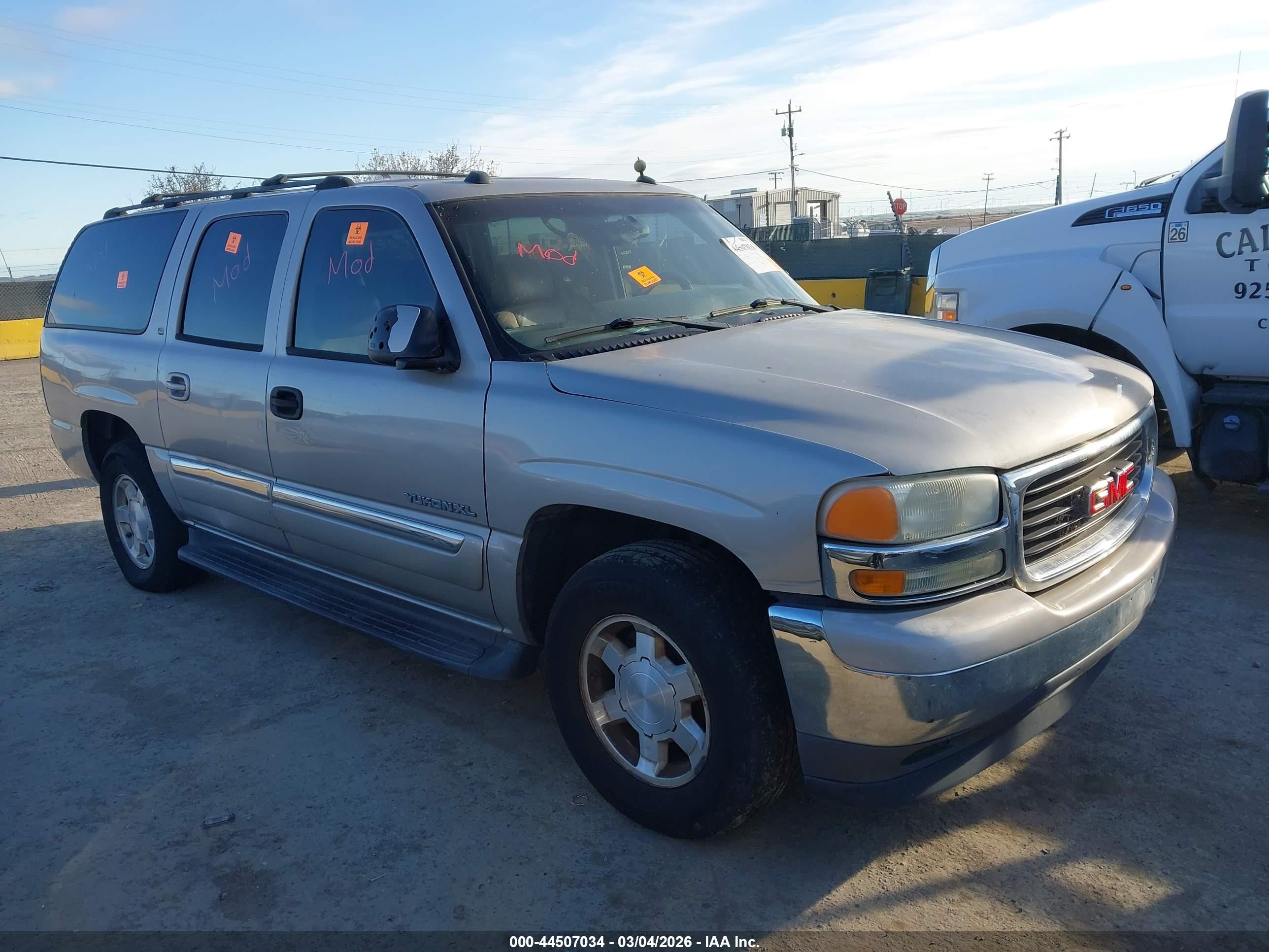 2005 GMC Yukon XL SLT, VIN 1GKEC16Z55R120263 — Biohazard / chemical