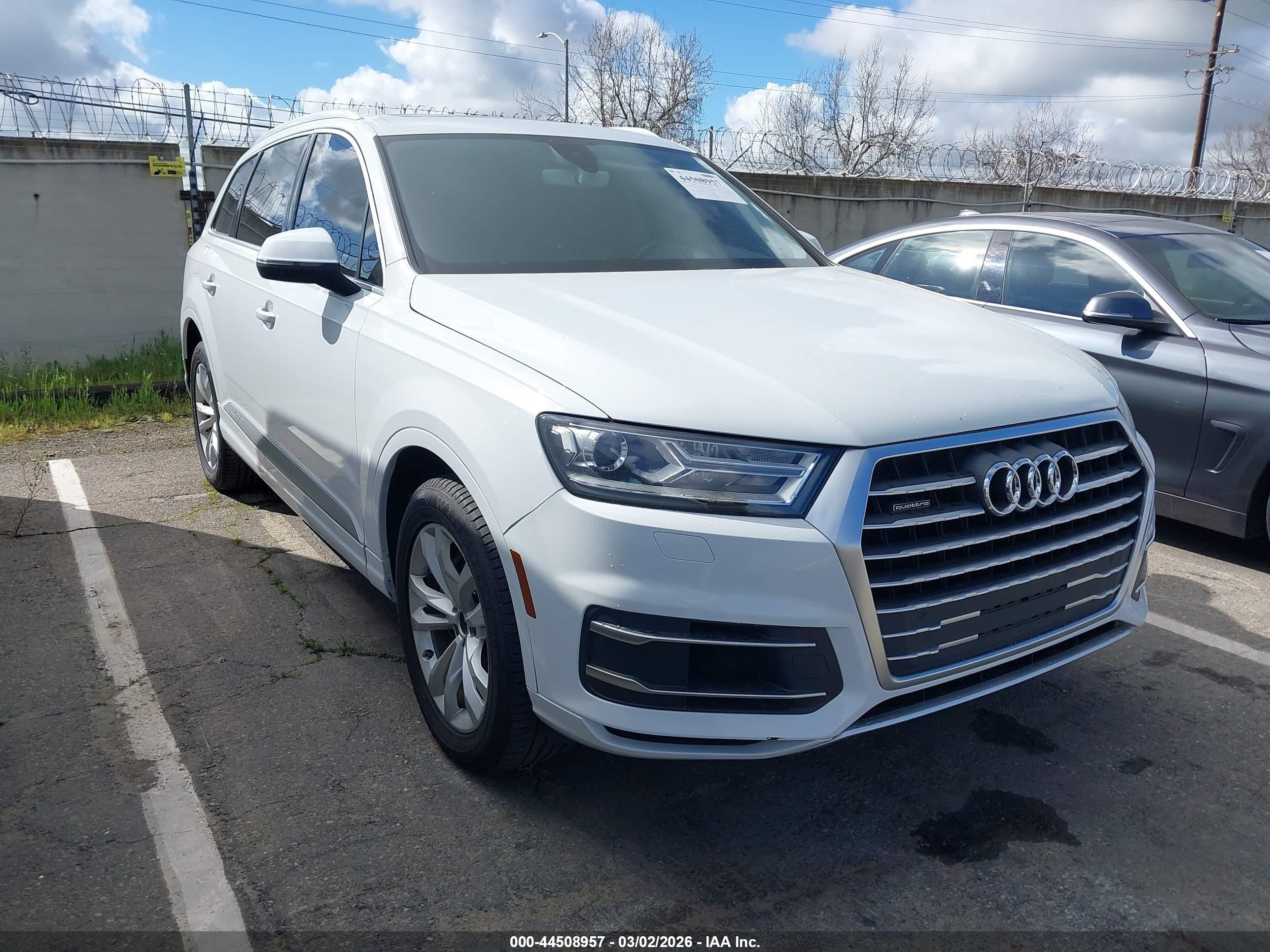 2017 Audi Q7 Premium, VIN WA1AAAF76HD005245 — Repossession